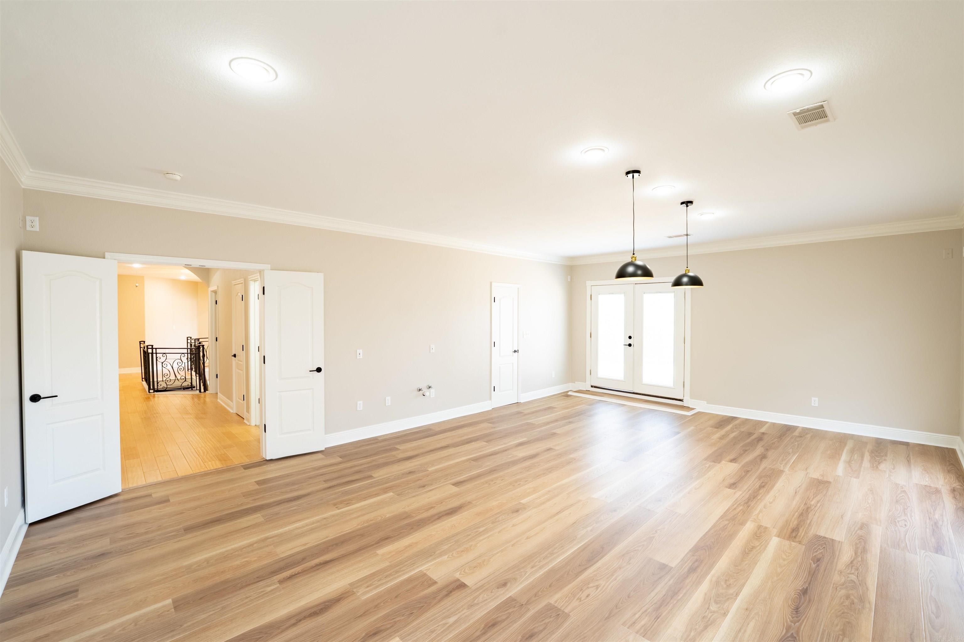 HURRICANE LAKE EST - Residential