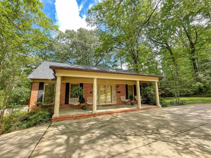 Well maintained home in a established neighborhood.