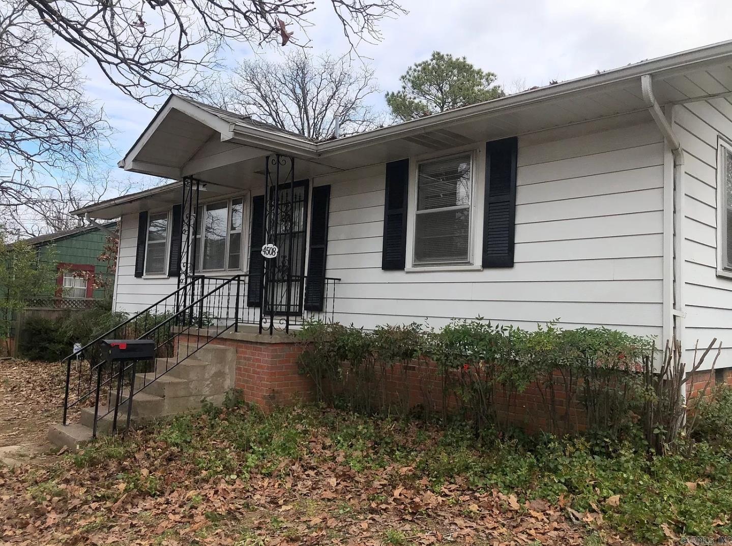 West - Residential Lease