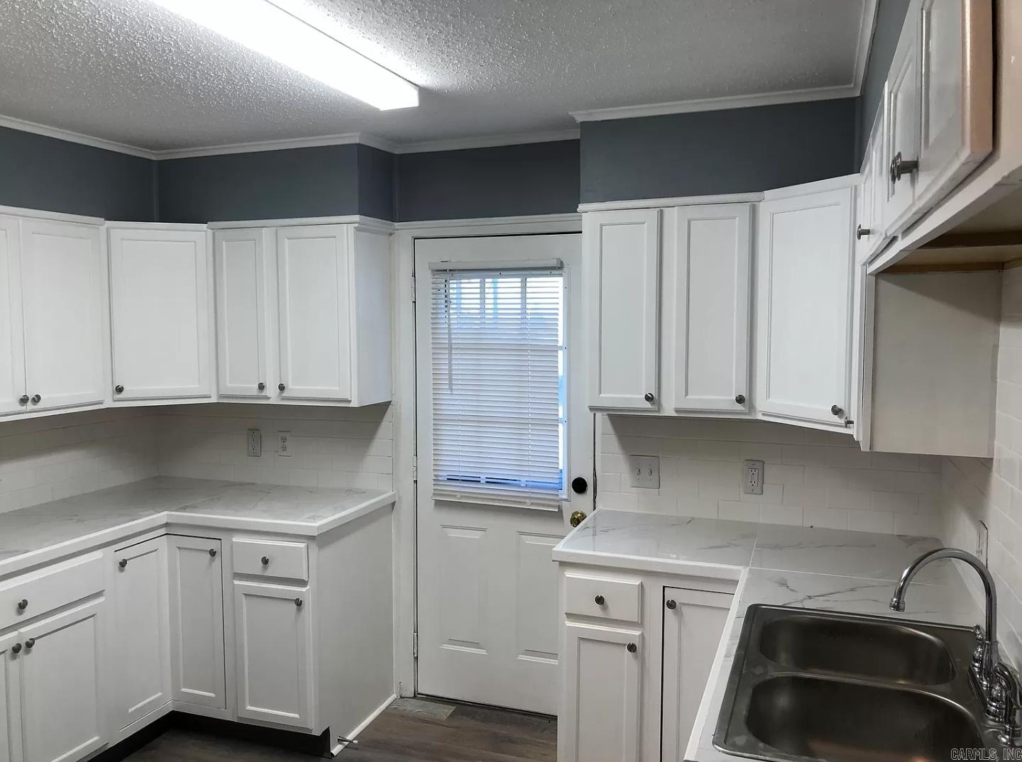 West - Residential Lease