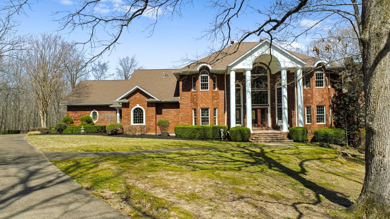 Ridge Point - Residential