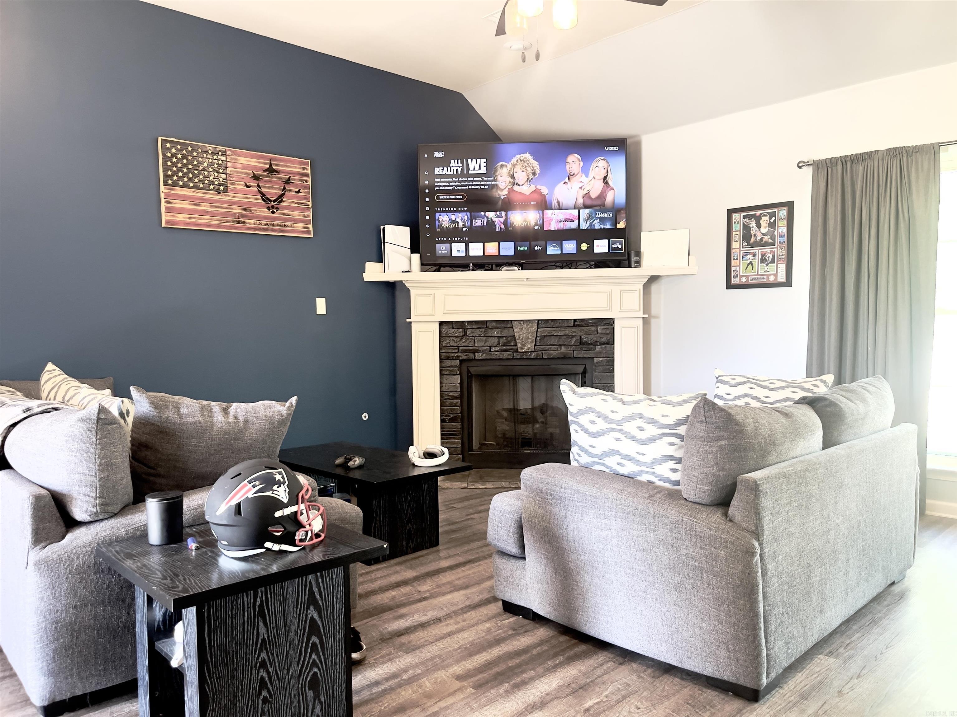 STONEHENGE PLACE - Residential