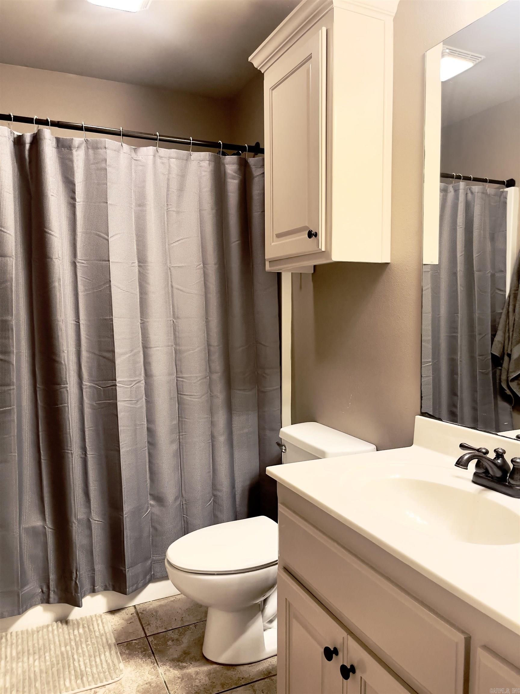 STONEHENGE PLACE - Residential