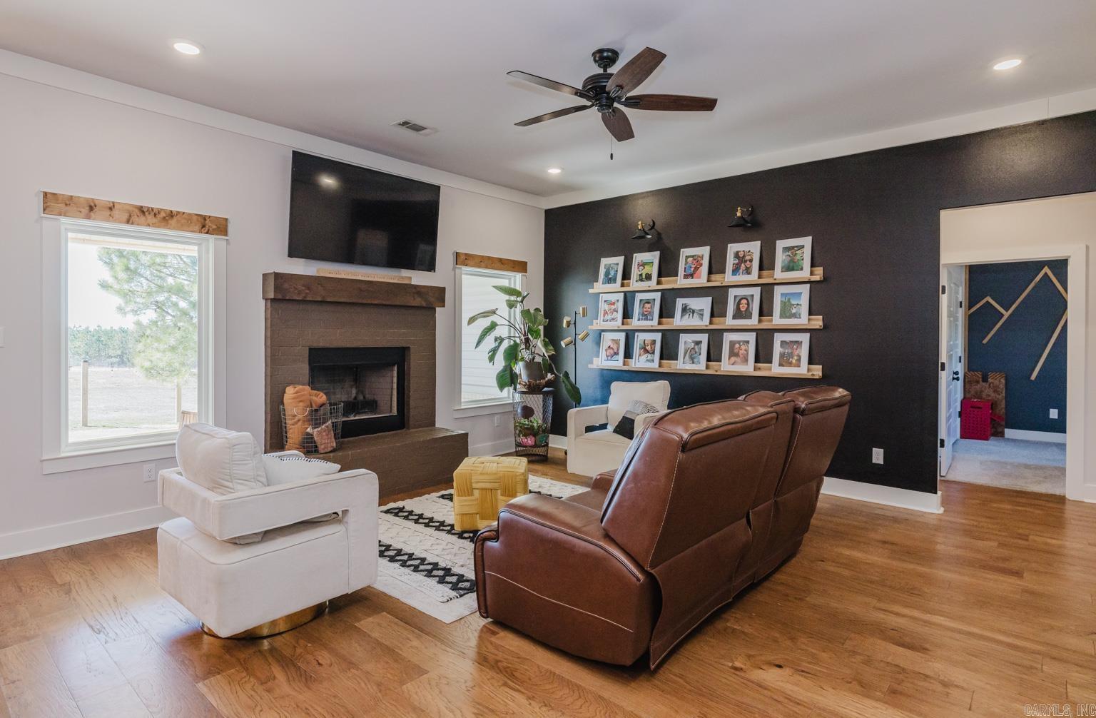 TIMBER WOOD SUB - Residential