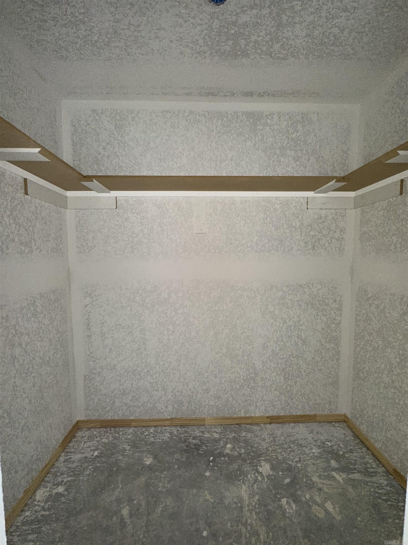 DEERFIELD ESTATES - Residential