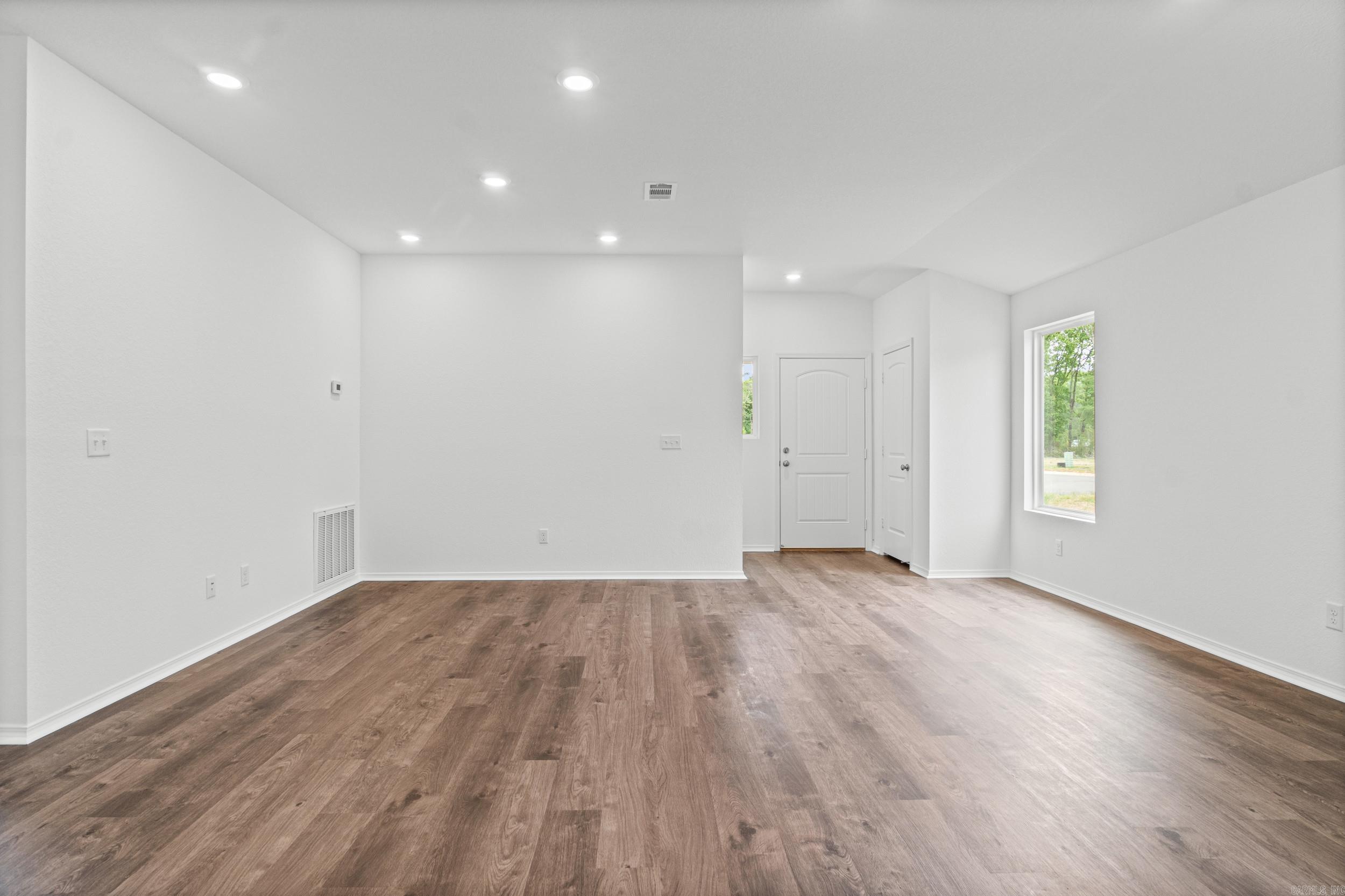 DEERFIELD ESTATES - Residential