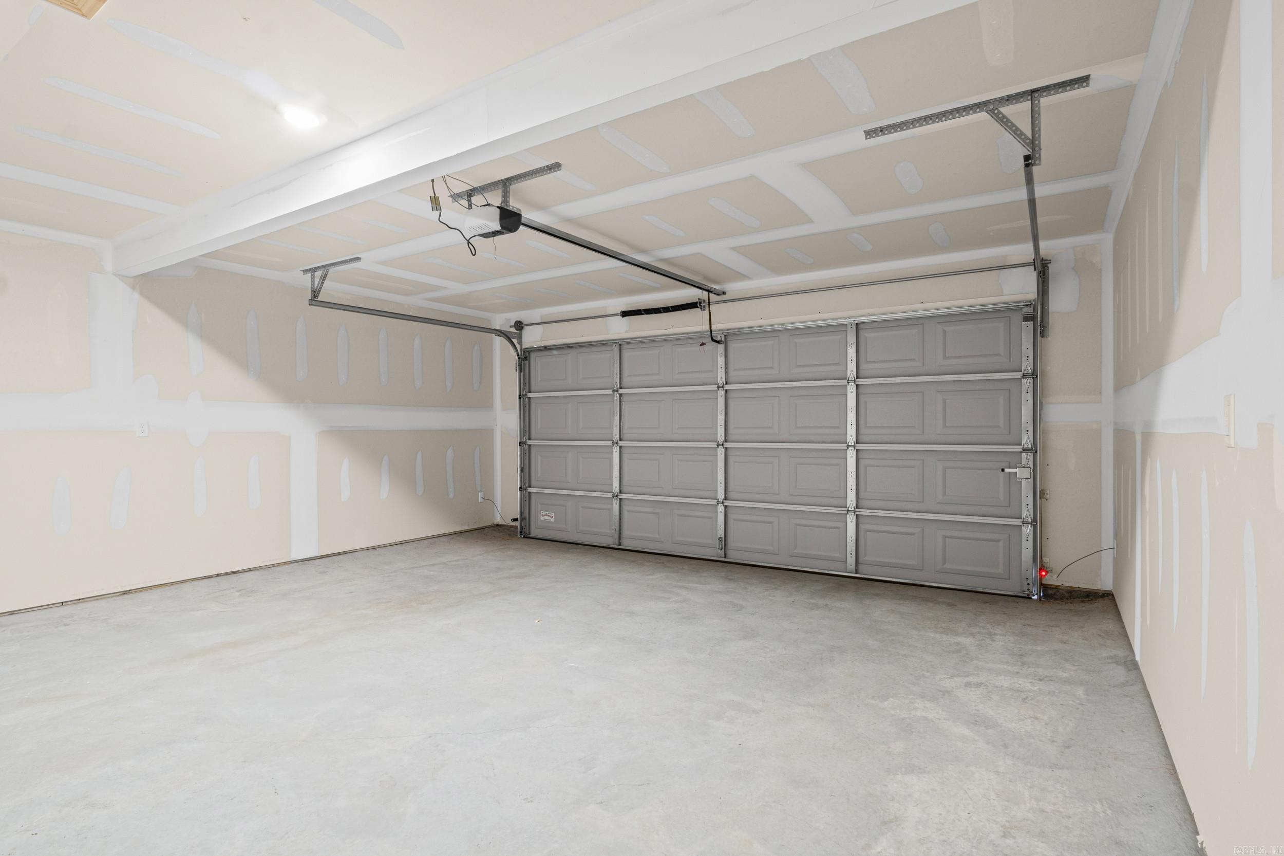 DEERFIELD ESTATES - Residential