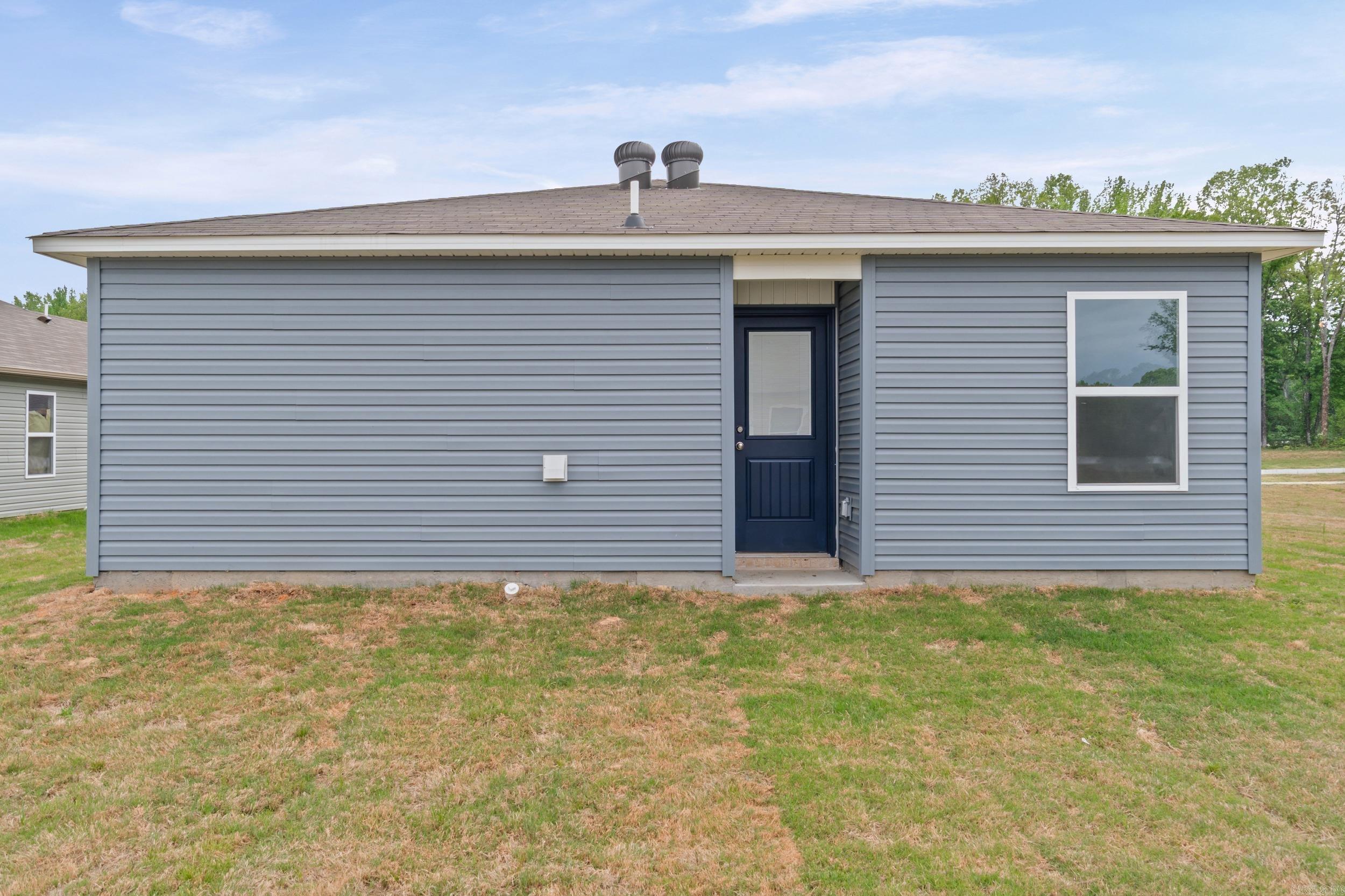 DEERFIELD ESTATES - Residential