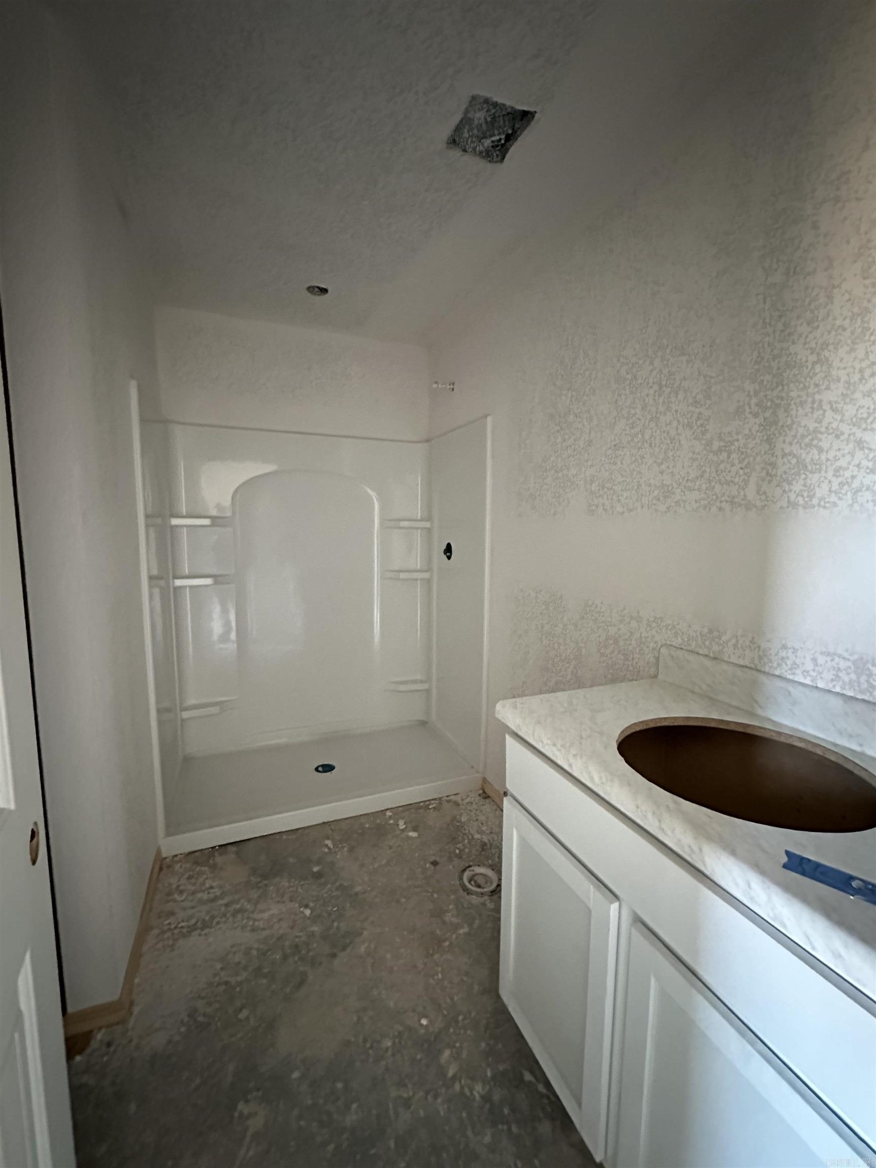 DEERFIELD ESTATES - Residential