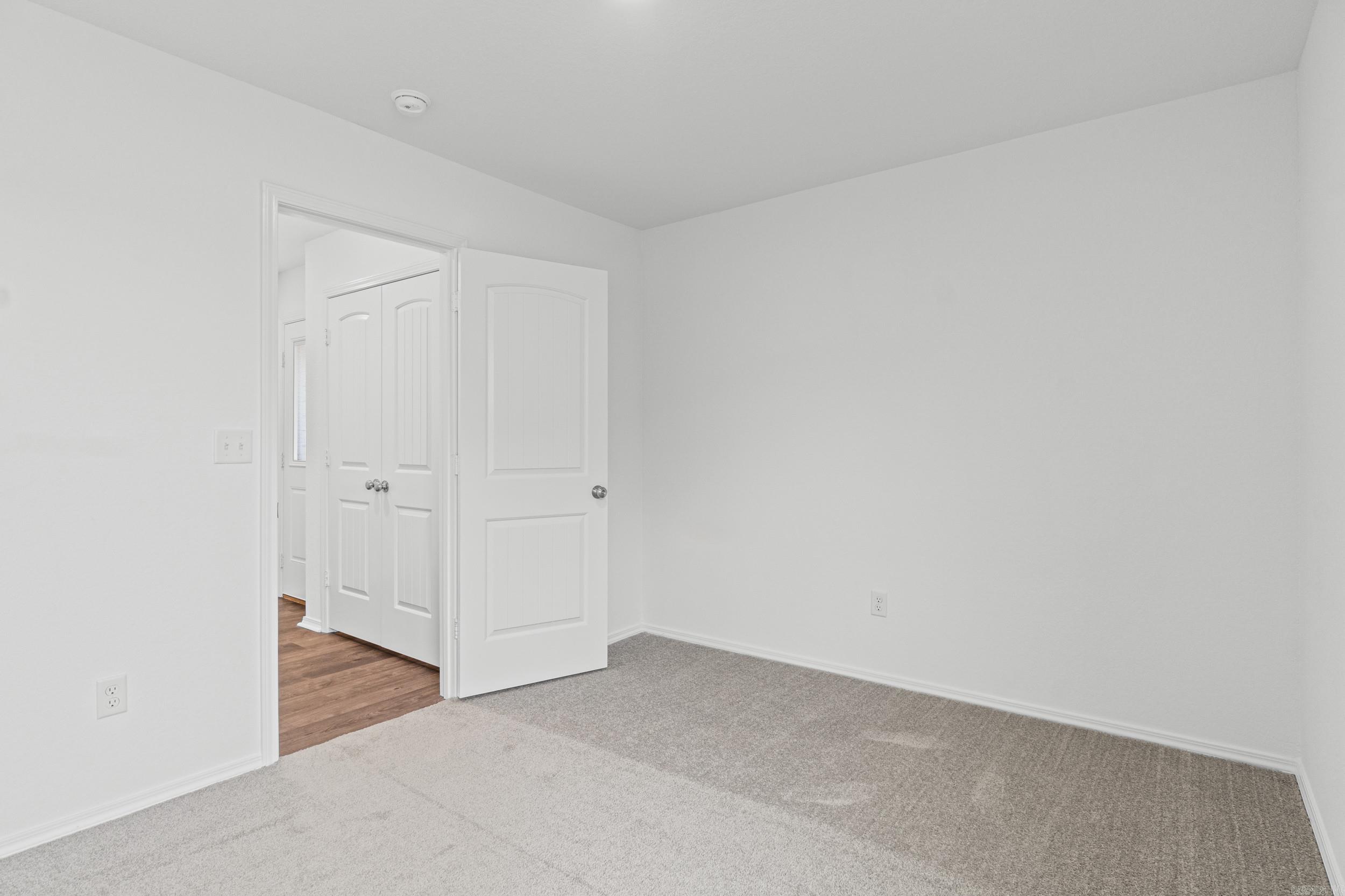 DEERFIELD ESTATES - Residential