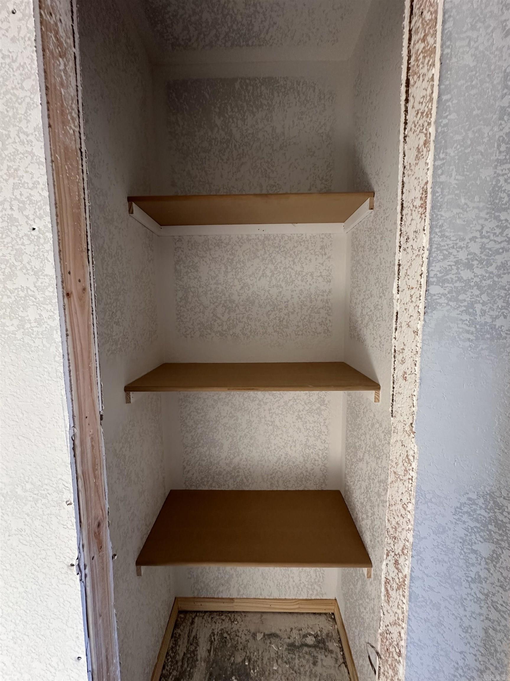 DEERFIELD ESTATES - Residential