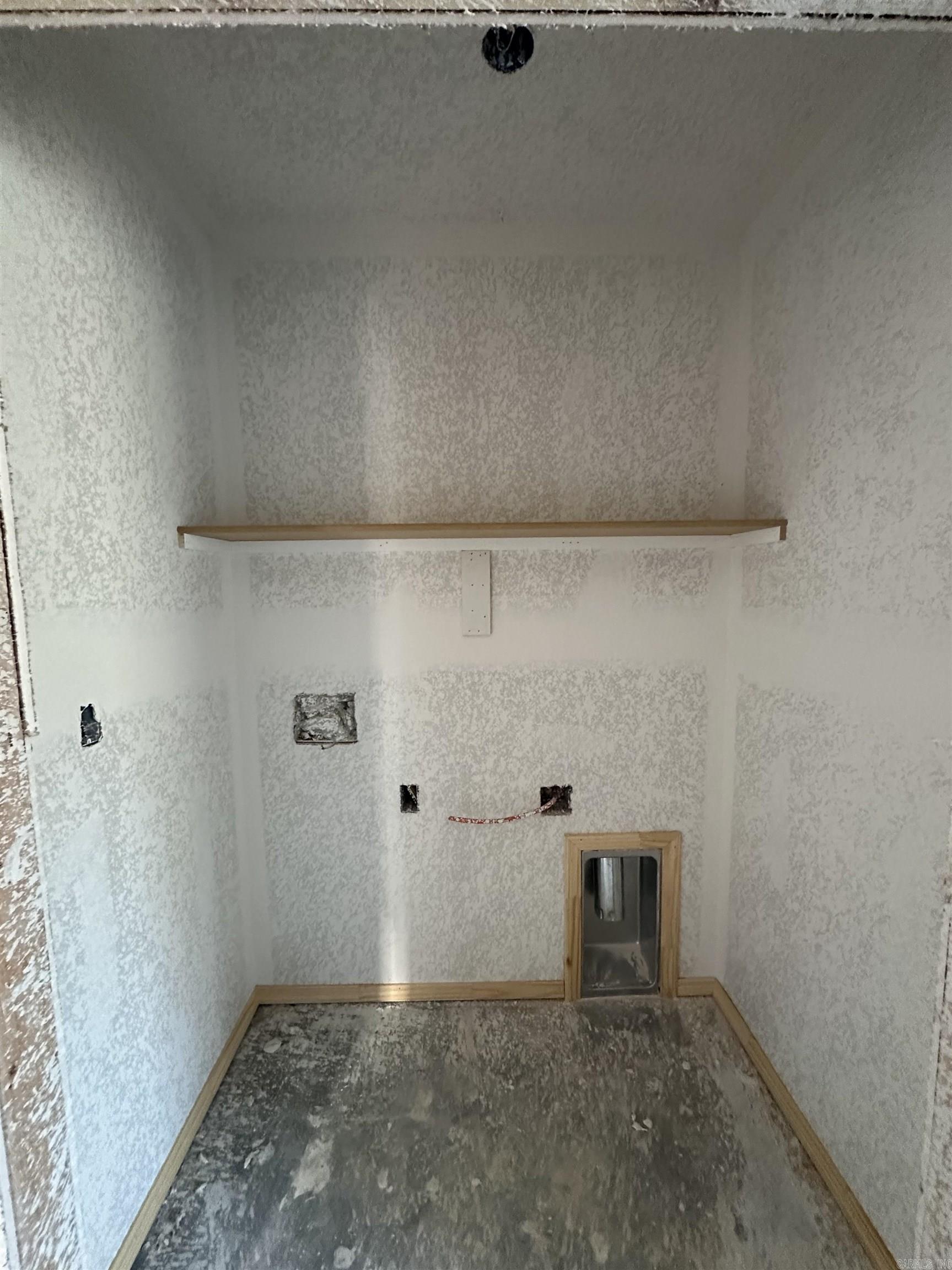 DEERFIELD ESTATES - Residential