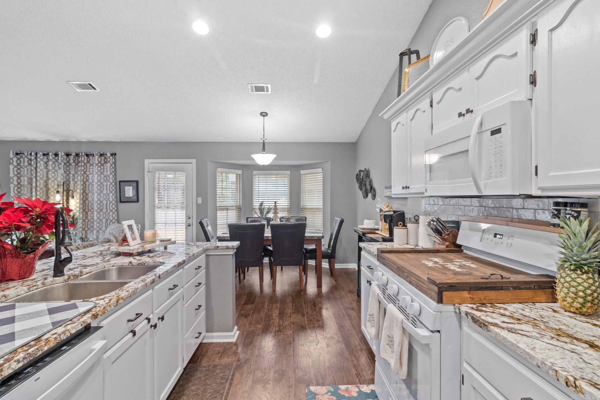 White Oaks Phase III - Residential