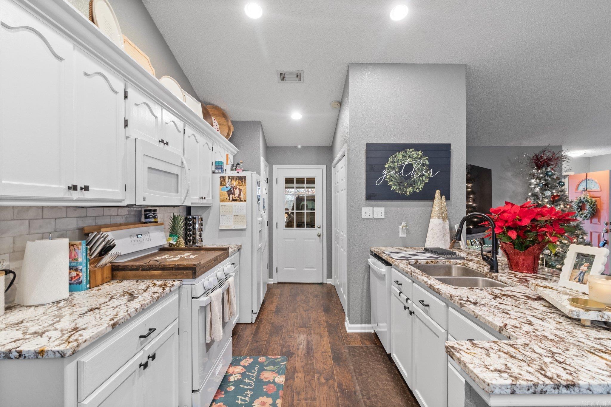 White Oaks Phase III - Residential