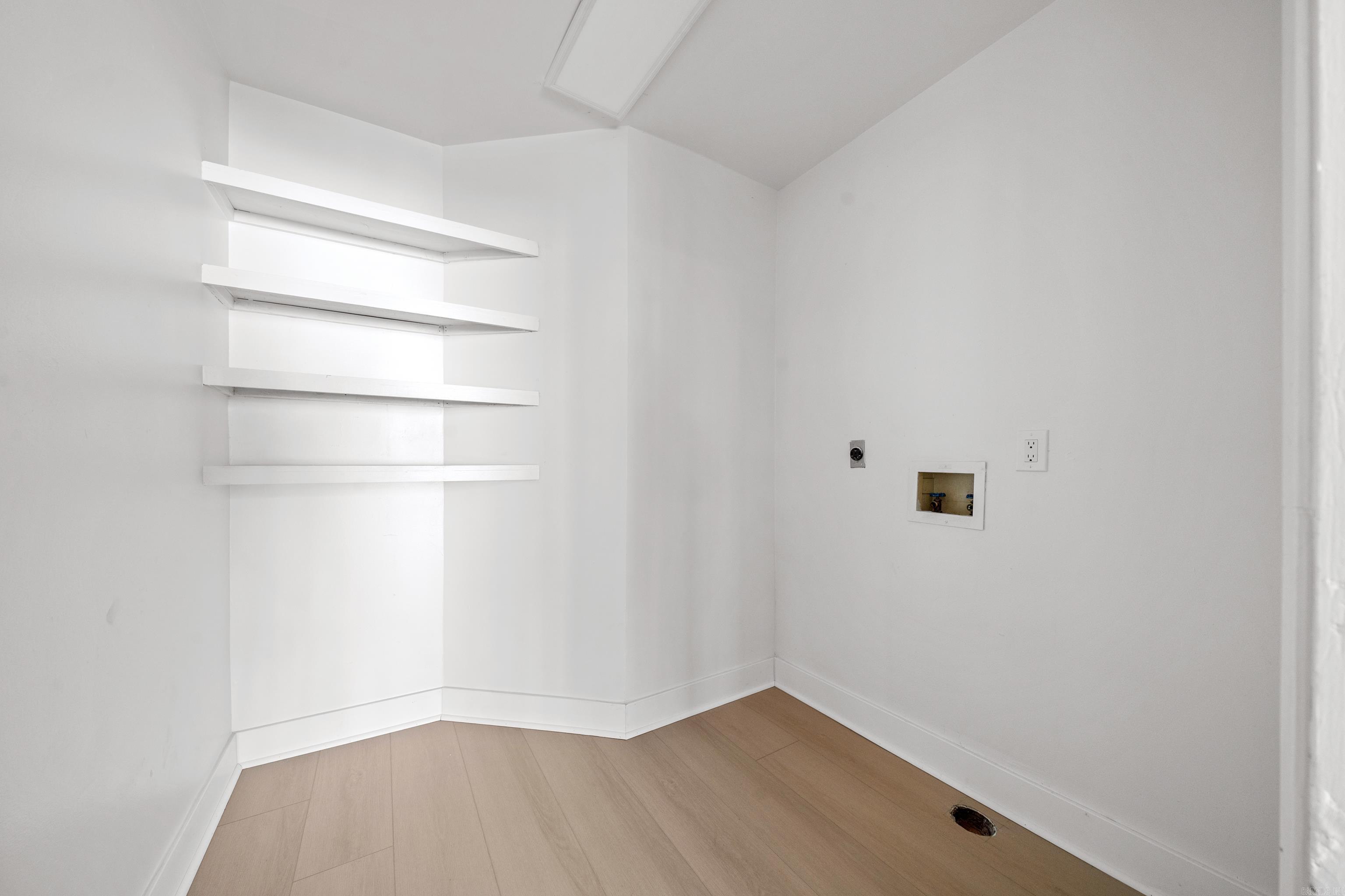 ECHO VALLEY PARK - Residential