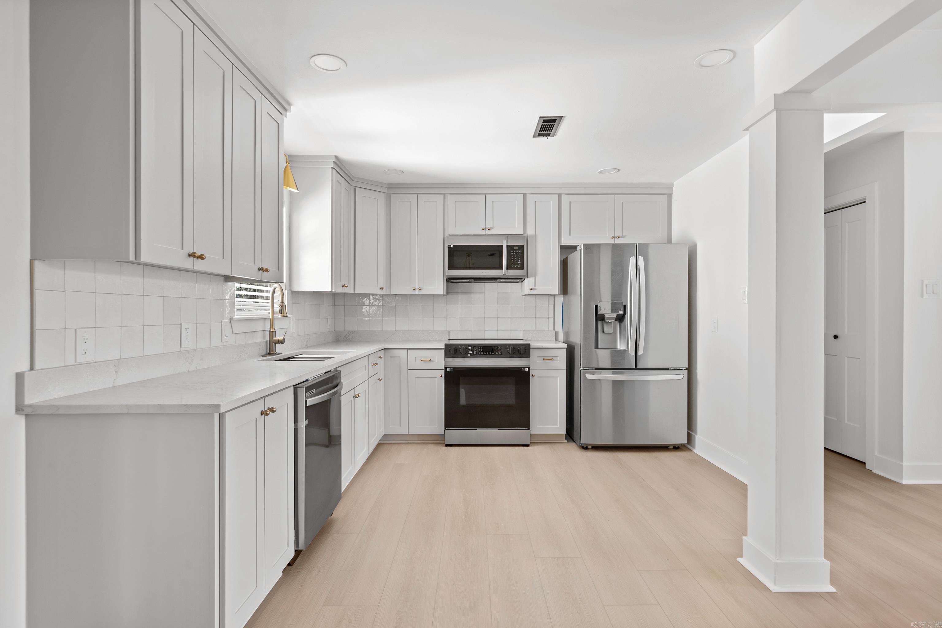 ECHO VALLEY PARK - Residential