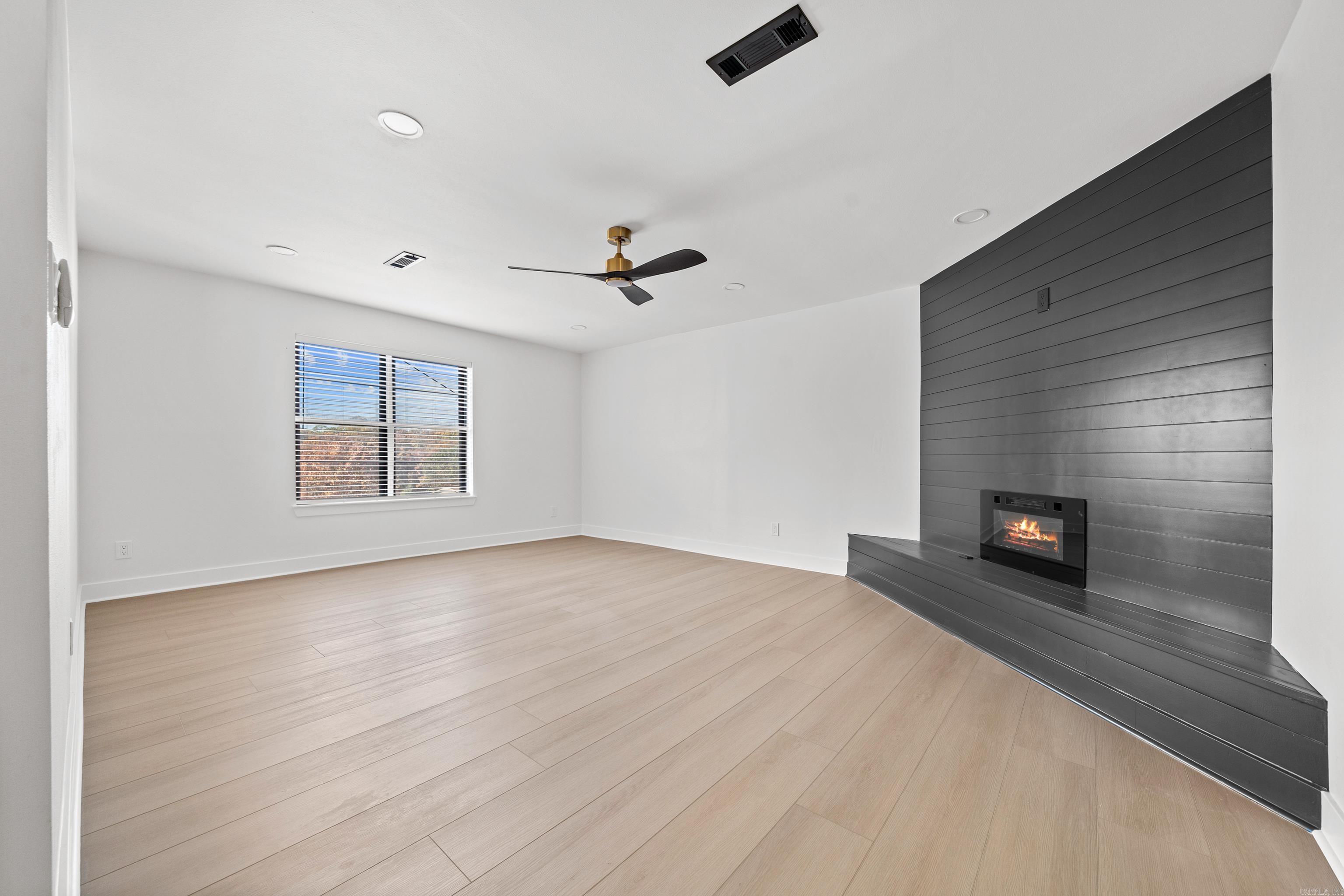 ECHO VALLEY PARK - Residential