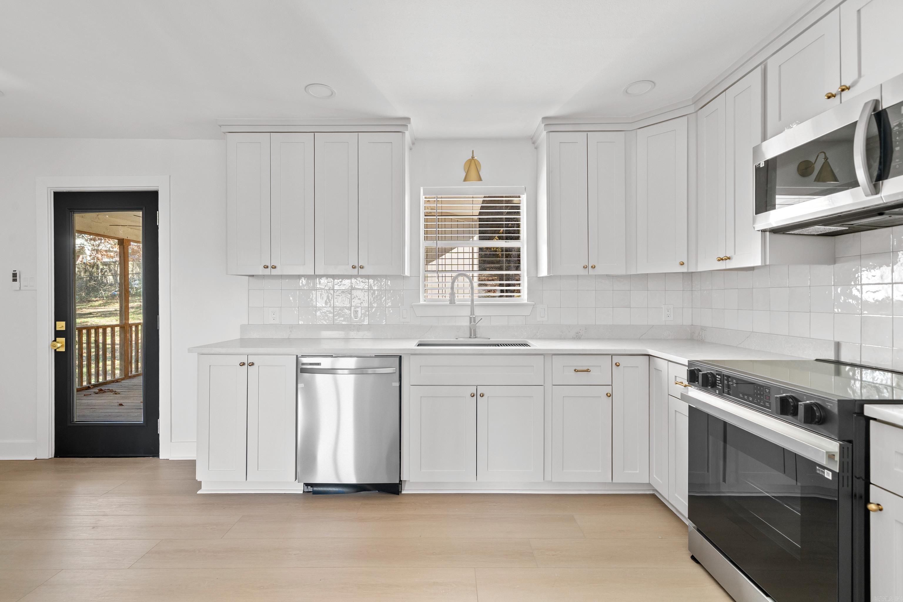 ECHO VALLEY PARK - Residential