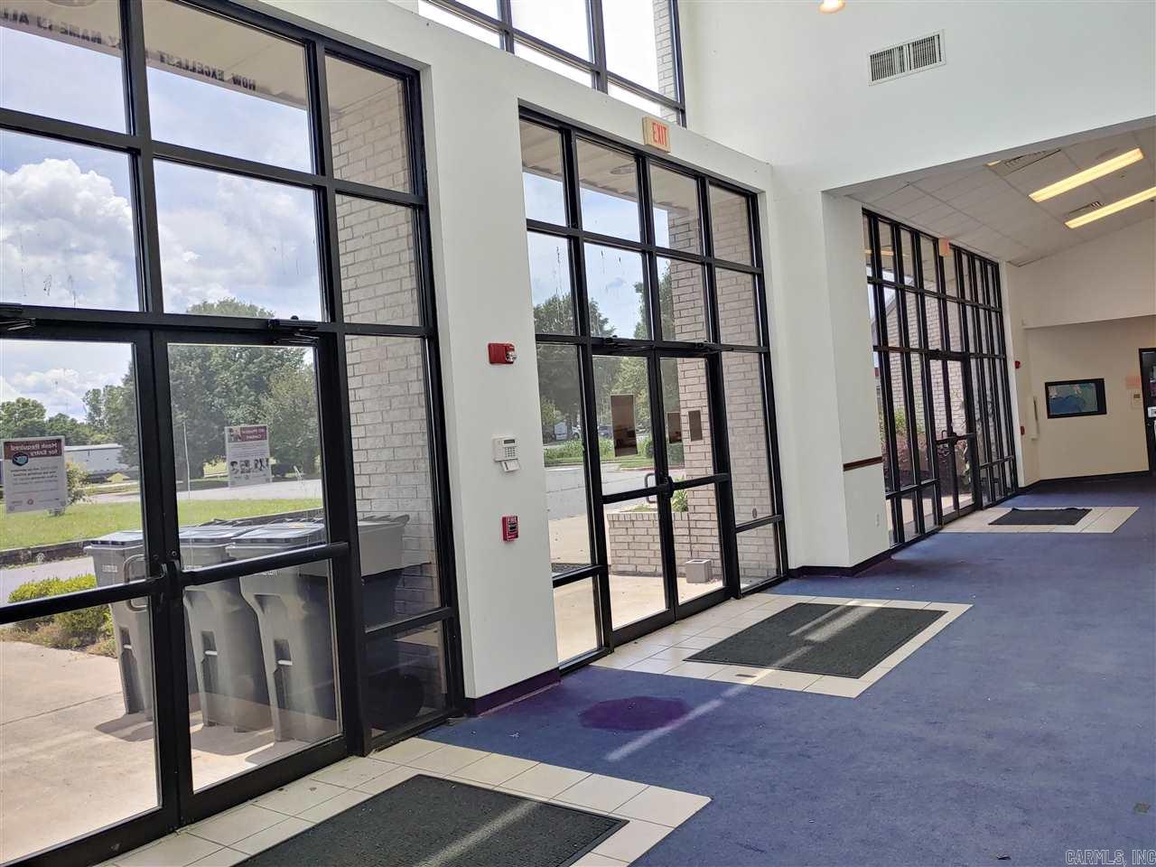 East Airport 1st - Commercial Sale