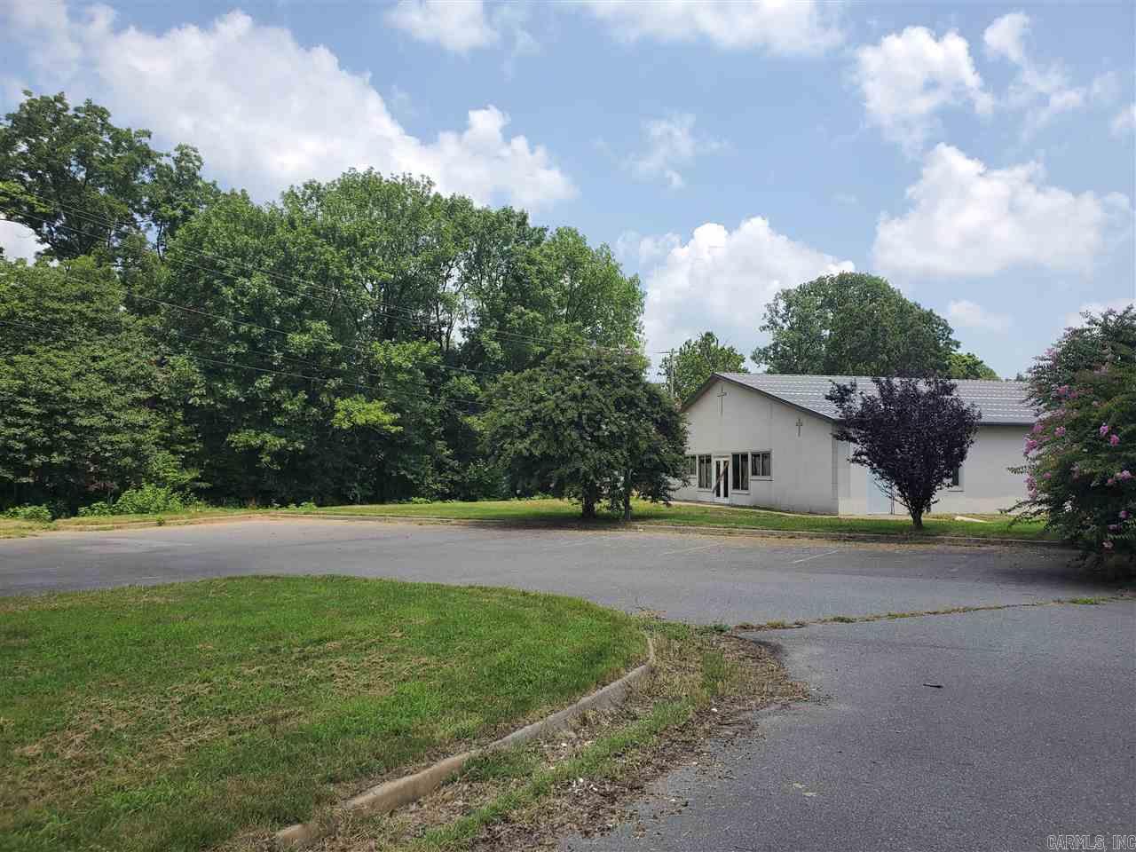 East Airport 1st - Commercial Sale