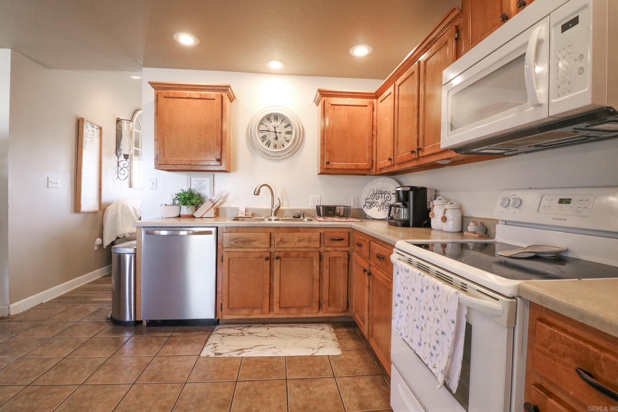 Len-Ford Village - Residential