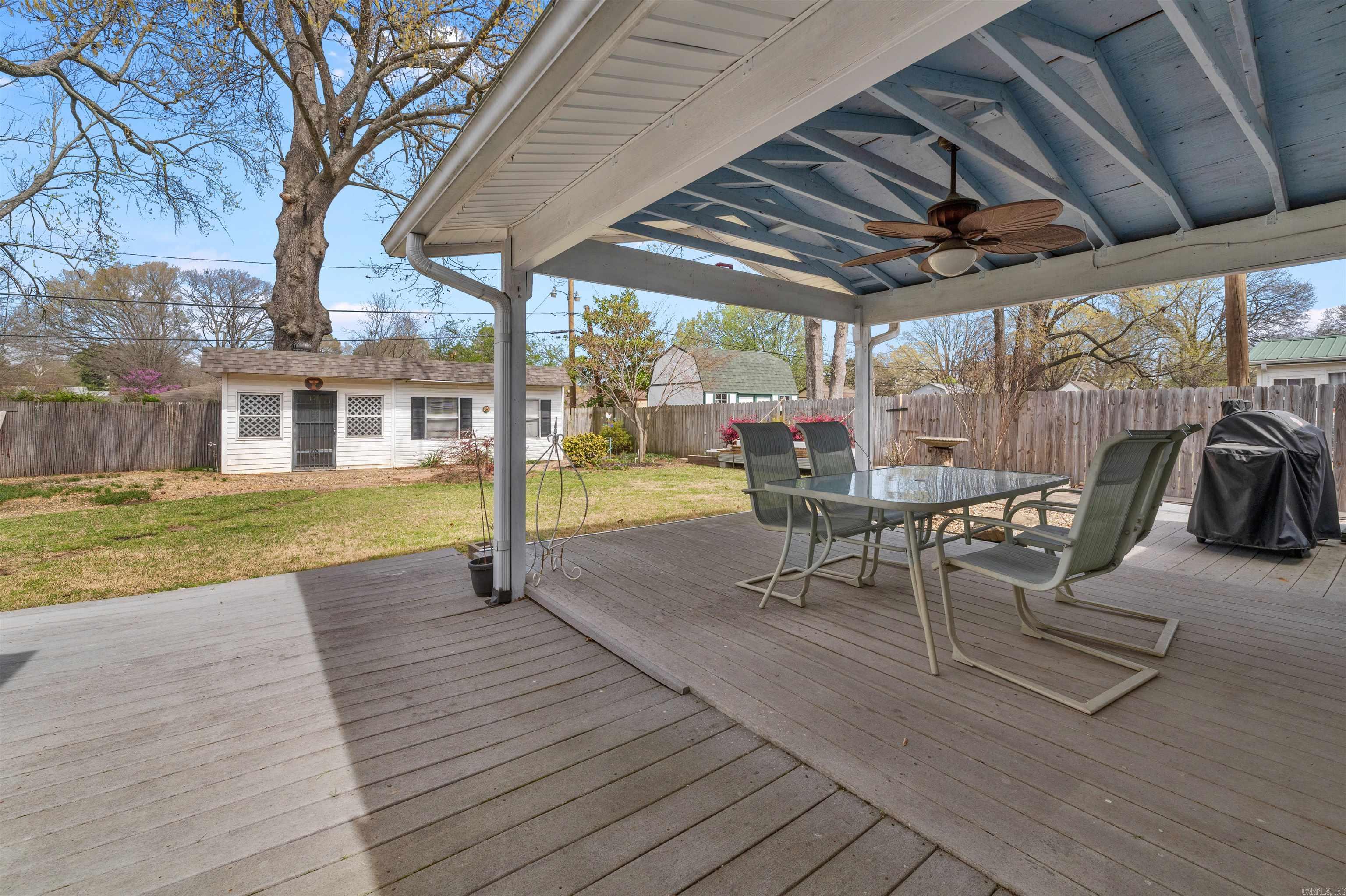 J JONES ADDN - Residential