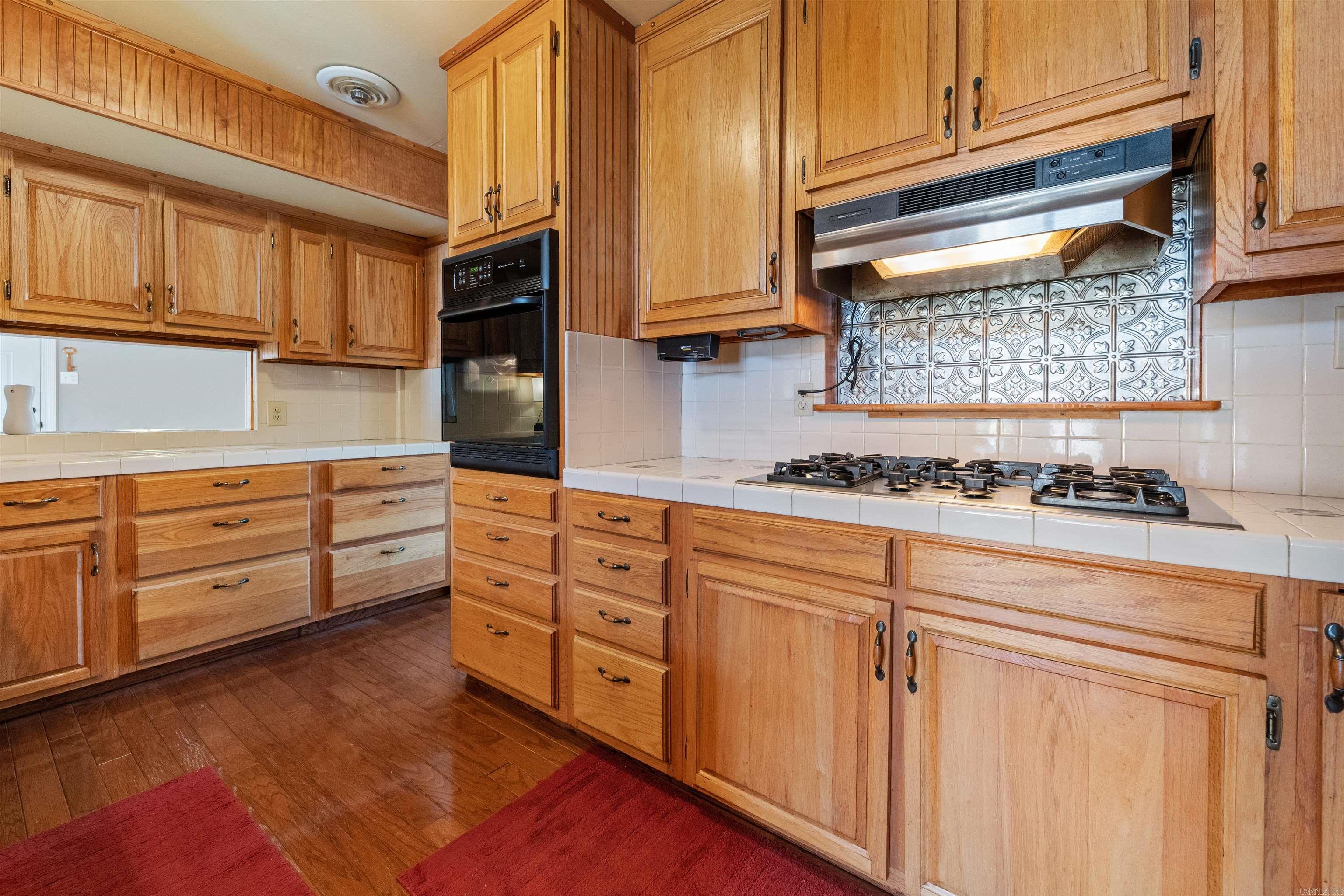 J JONES ADDN - Residential