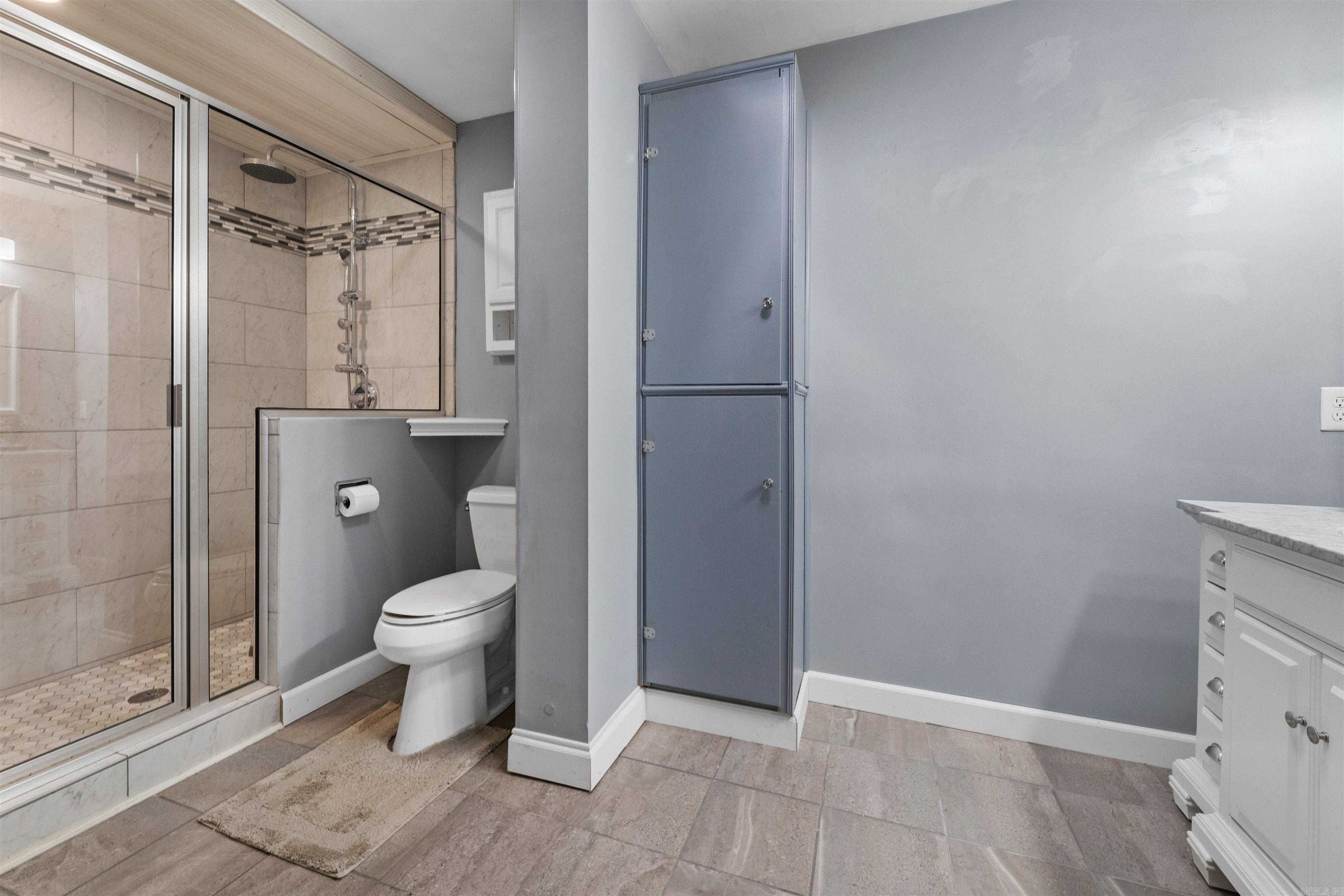 J JONES ADDN - Residential