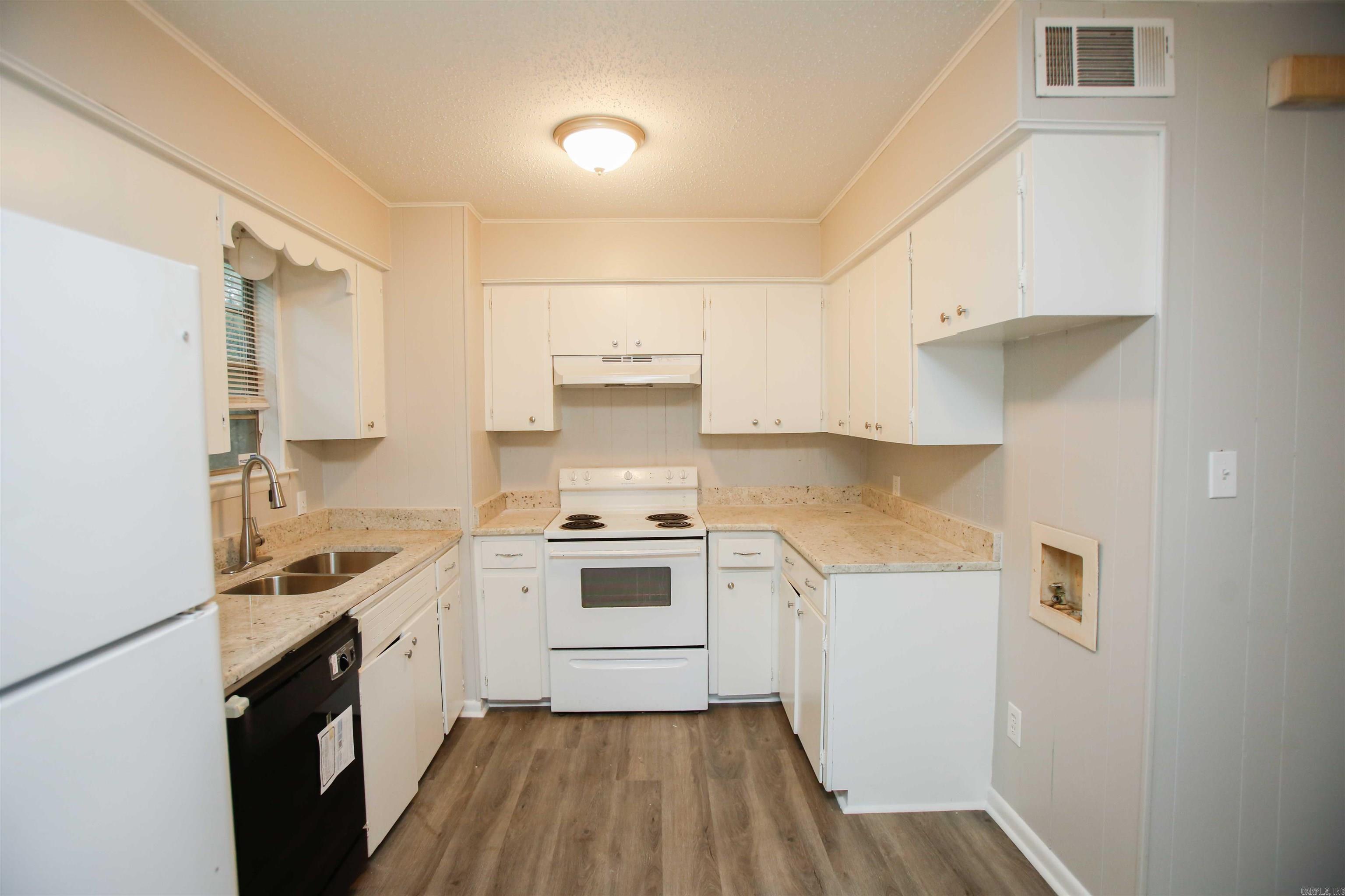 BELWOOD ADDN - Residential Income