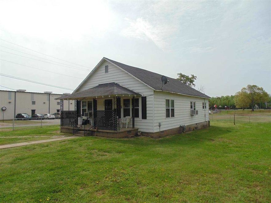 GREAT INVESTMENT PROPERTY....3BR older home that has been well-maintained, new windows, alarm system, separate dining area, blinds throughout, fenced yard, large corner lot close to schools & shopping!