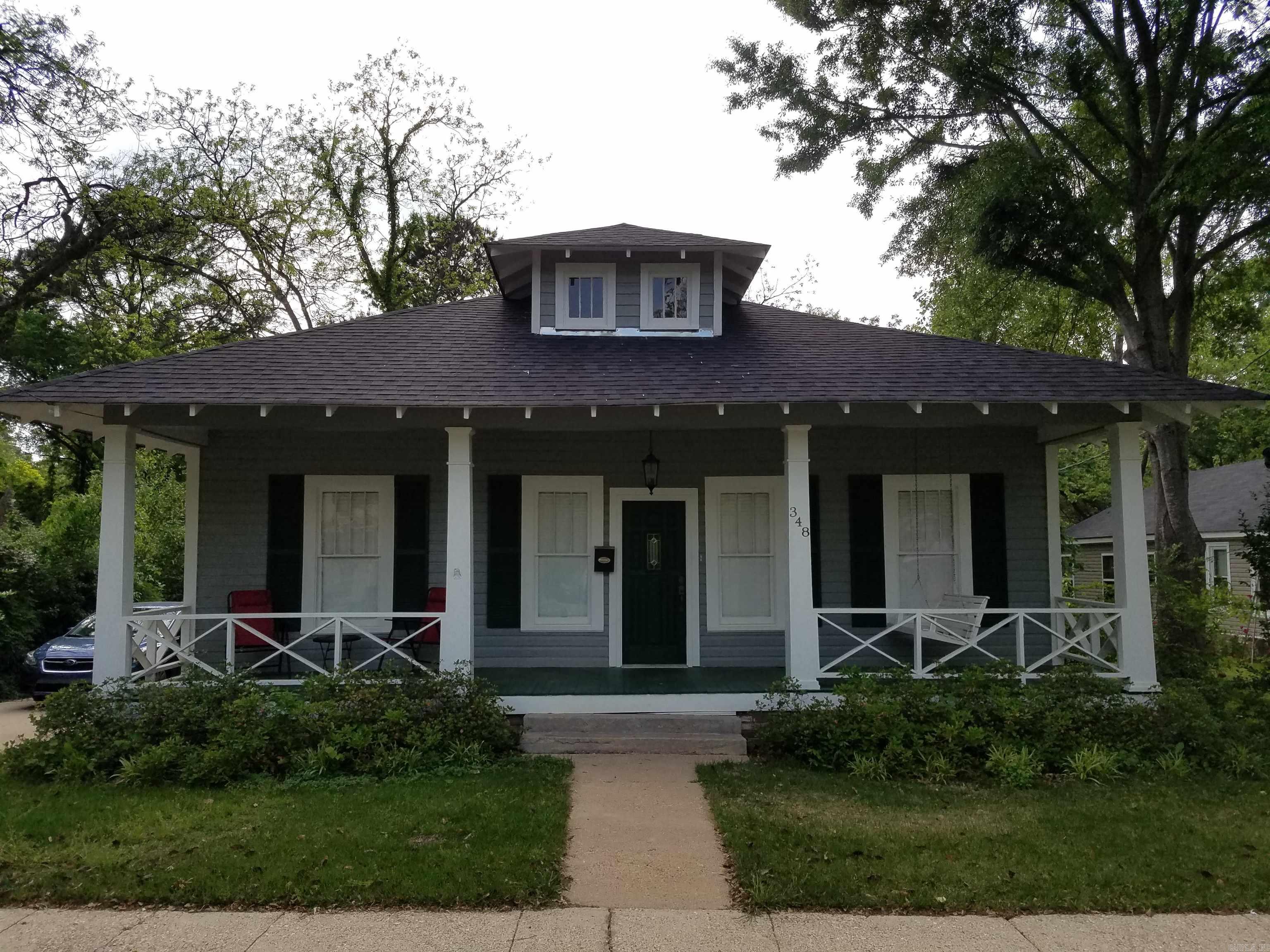 Charming 3-bedroom, 1-bath home conveniently located near downtown Monticello! This property features a spacious living area, updated flooring, and a functional layoutāperfect for first-time buyers or investors. The large backyard offers room to garden, entertain, or expand. Located within walking distance to schools, shopping, and dining, this home combines comfort and convenience. Schedule your showing today!