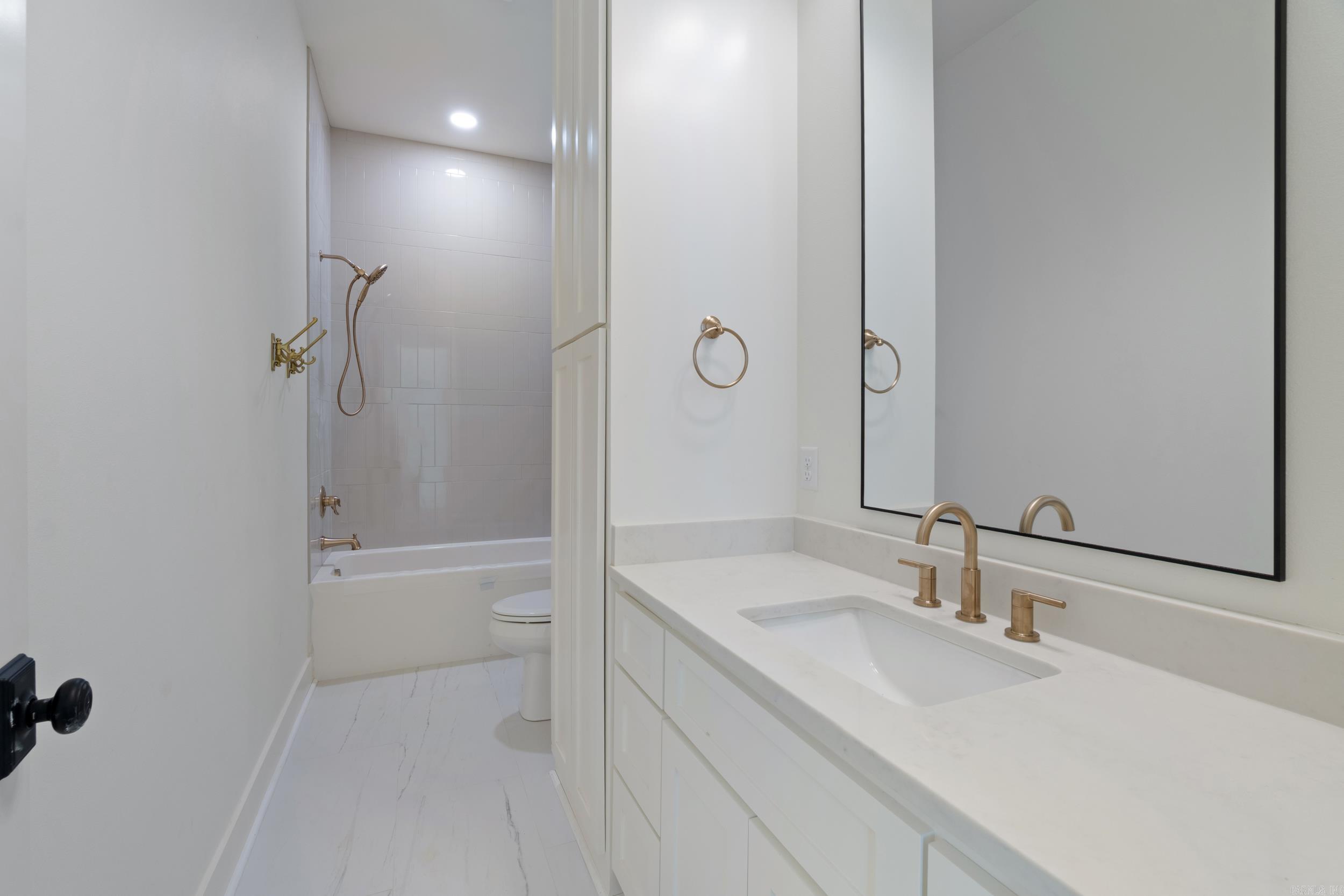 Lands End Estates - Residential