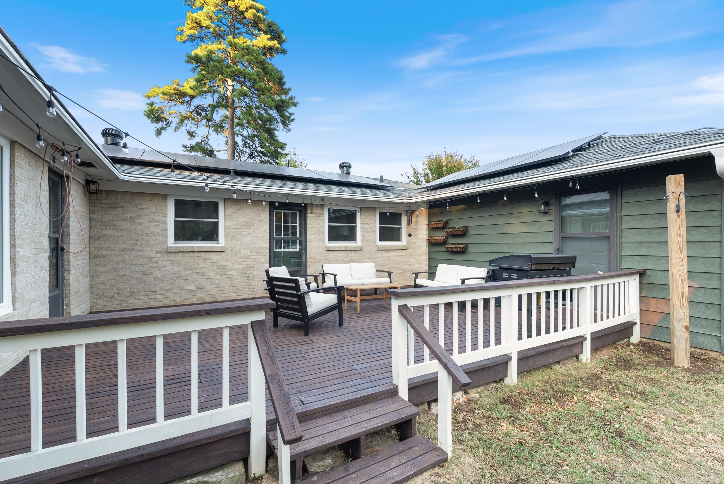 PINE MANOR - Residential