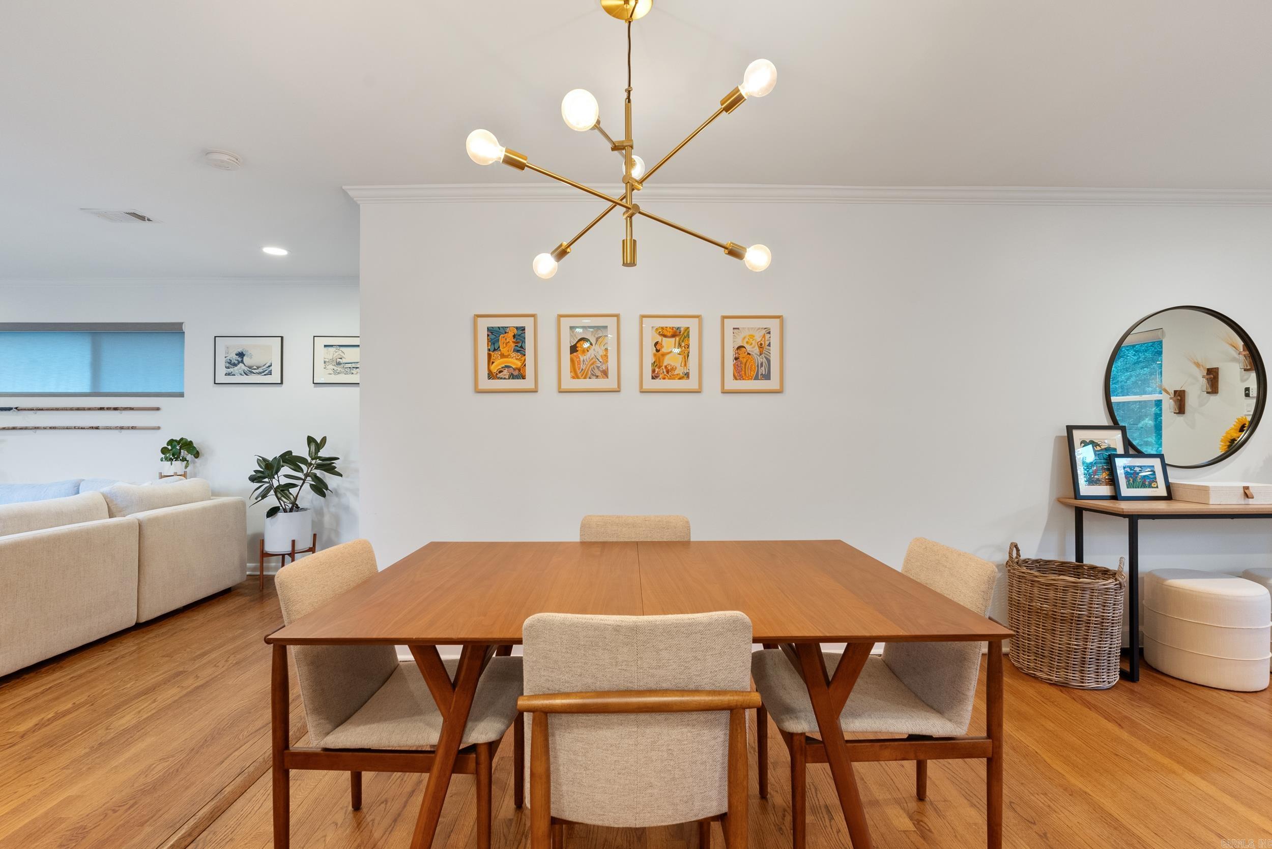 PINE MANOR - Residential