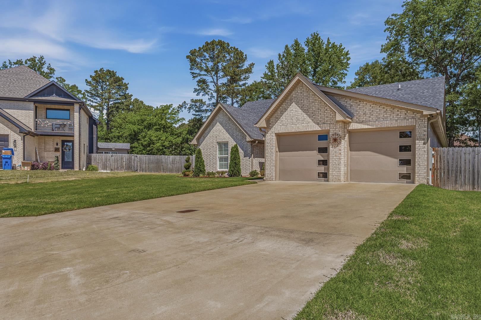 PROSPECT VILLAGE - Residential