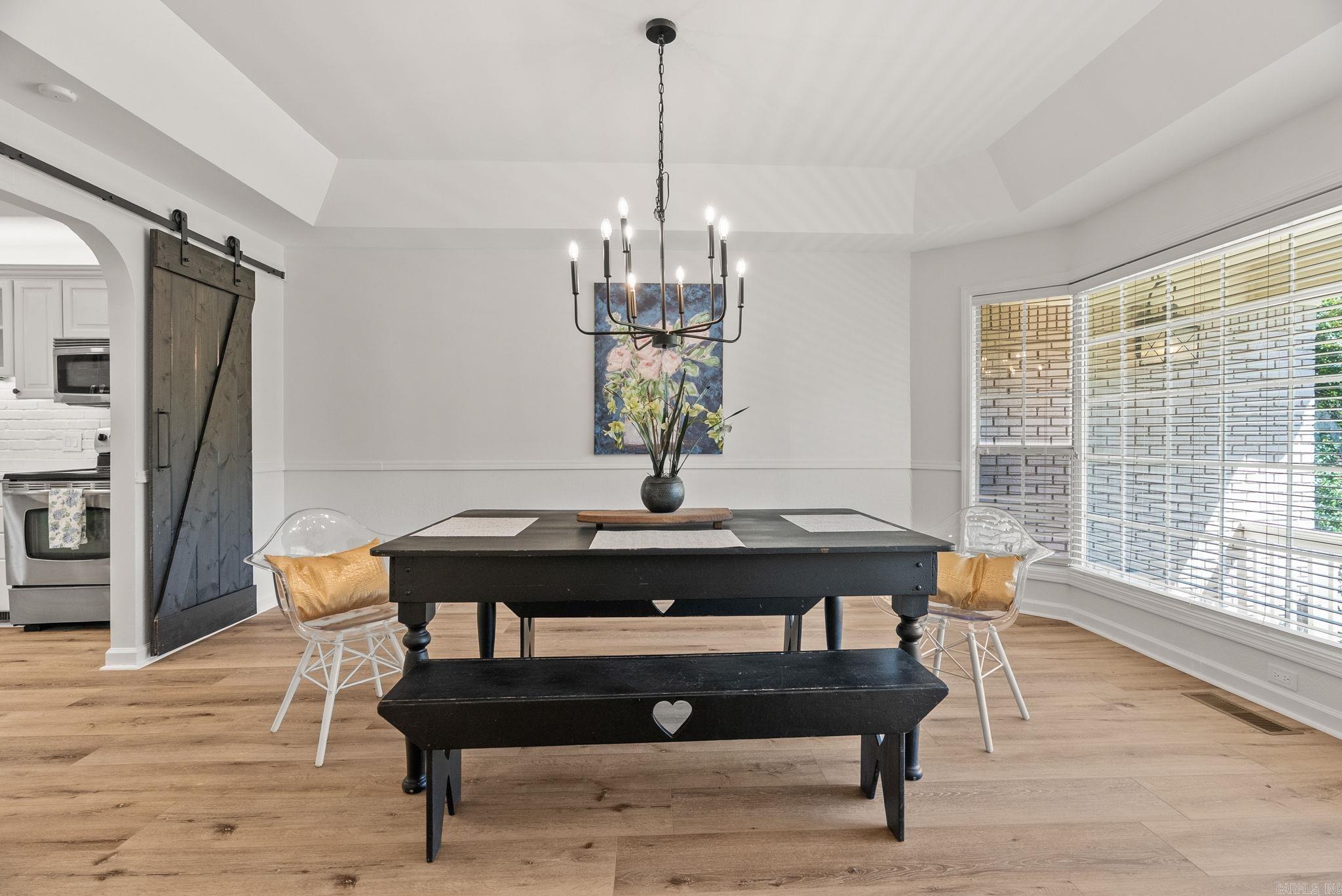 PALISADES HEIGHTS - Residential