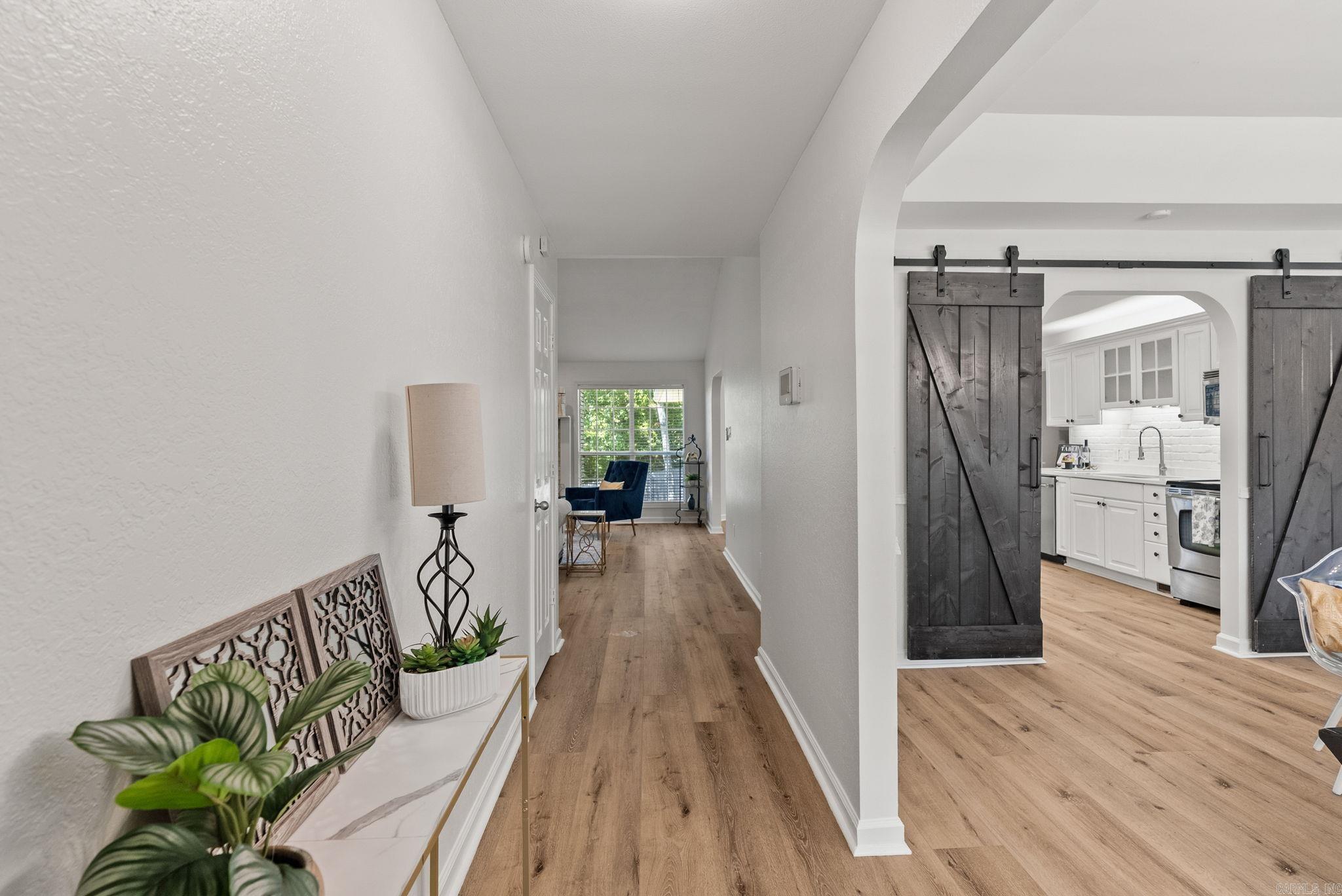 PALISADES HEIGHTS - Residential