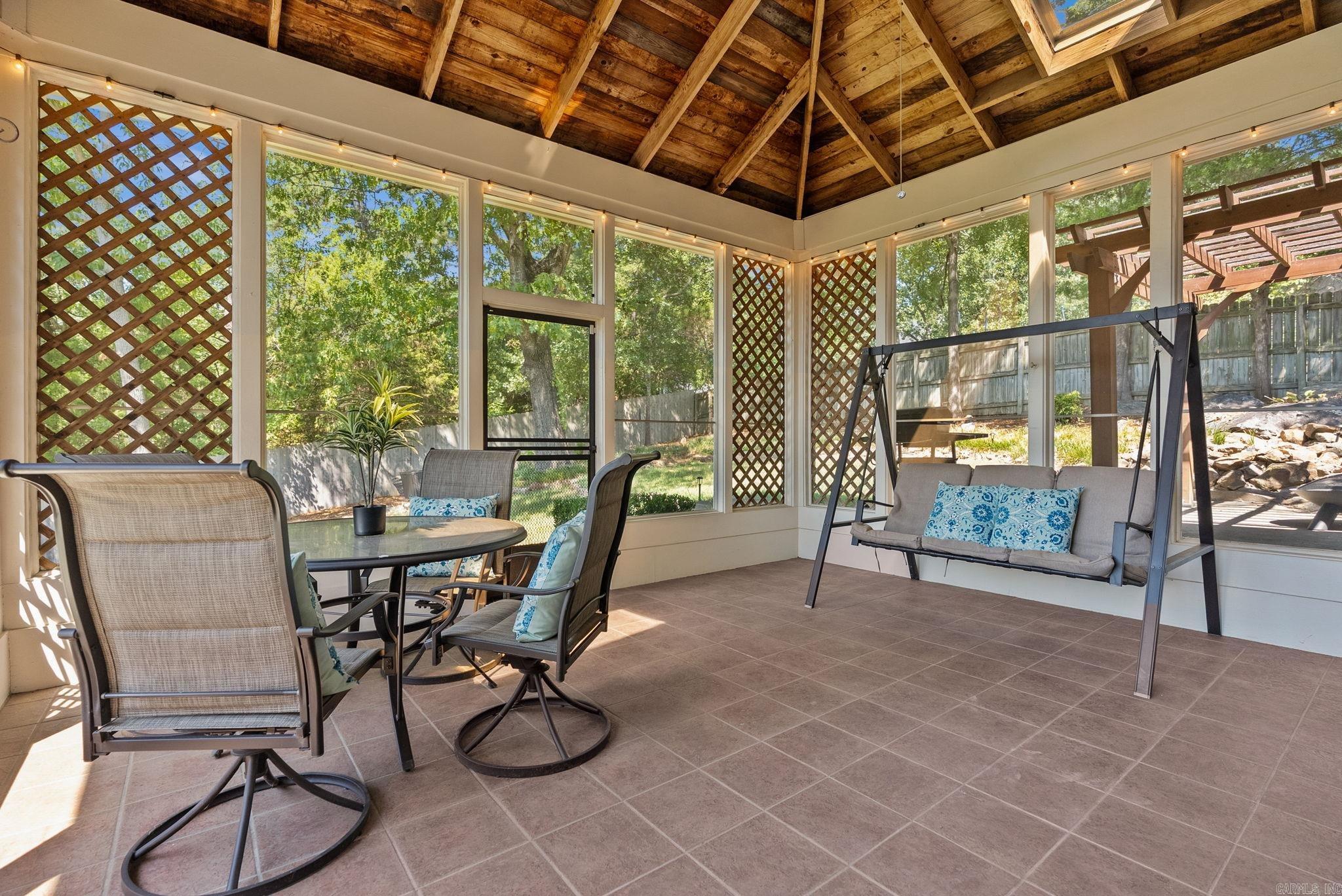 PALISADES HEIGHTS - Residential