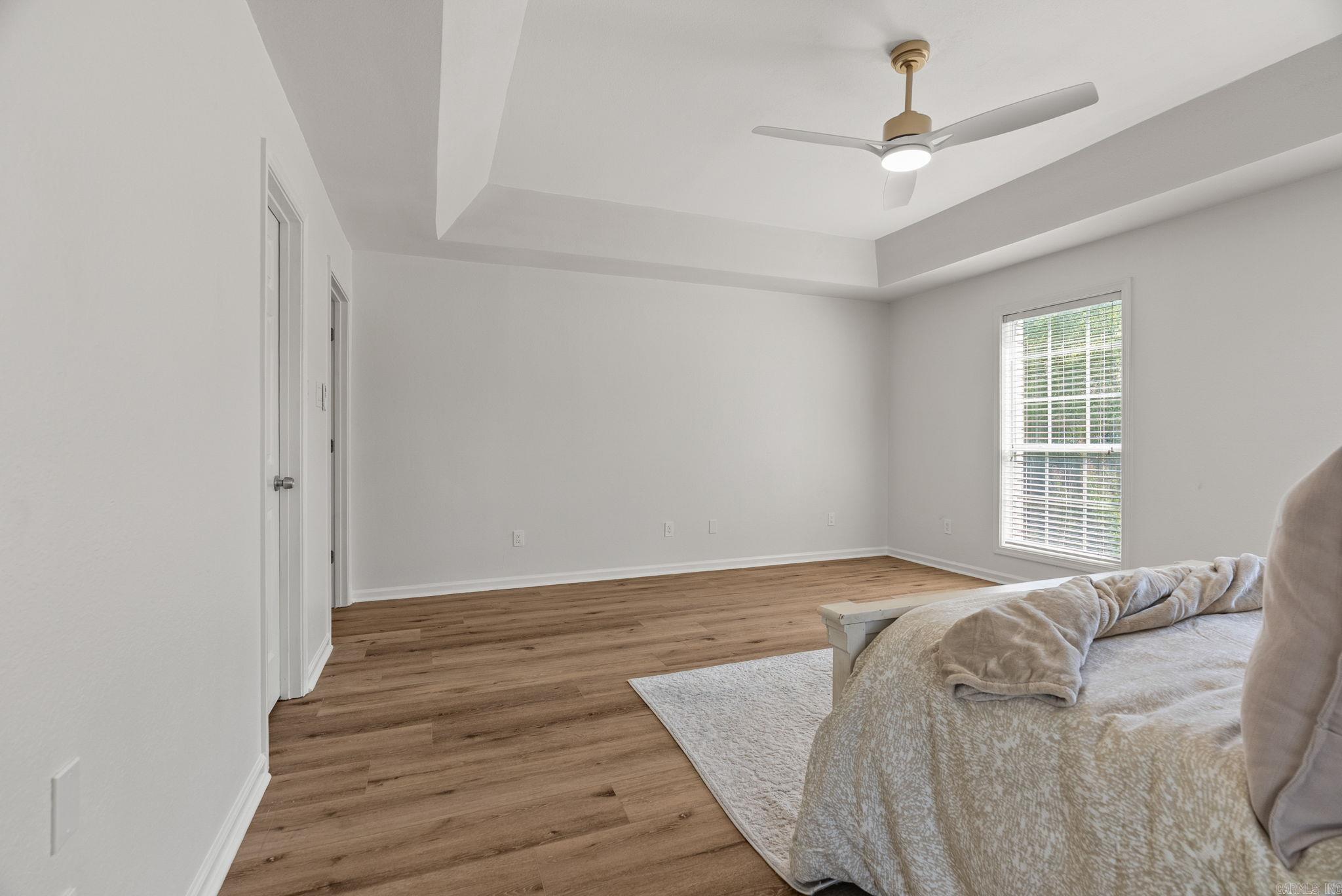 PALISADES HEIGHTS - Residential