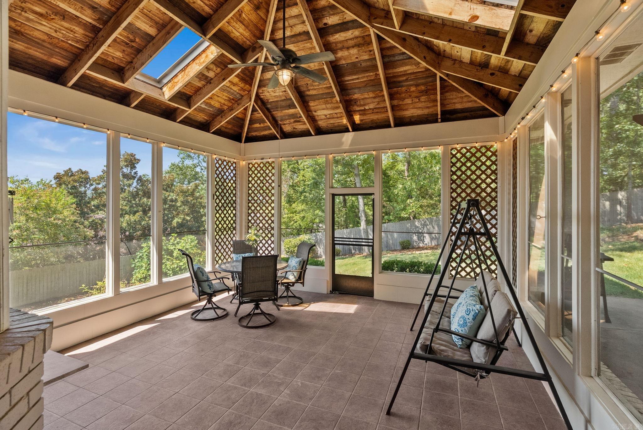 PALISADES HEIGHTS - Residential