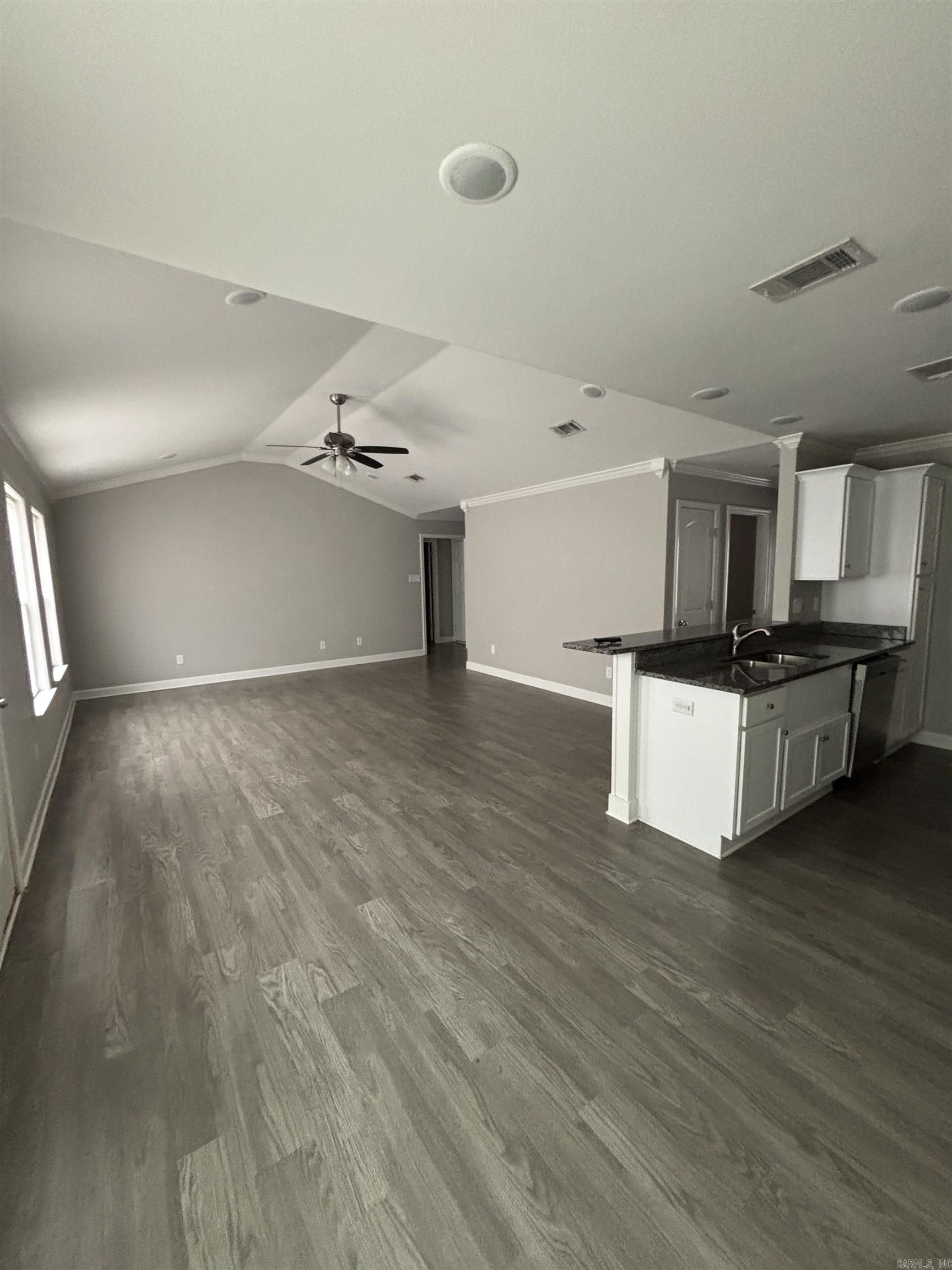 HUNTINGTON PLACE - Residential