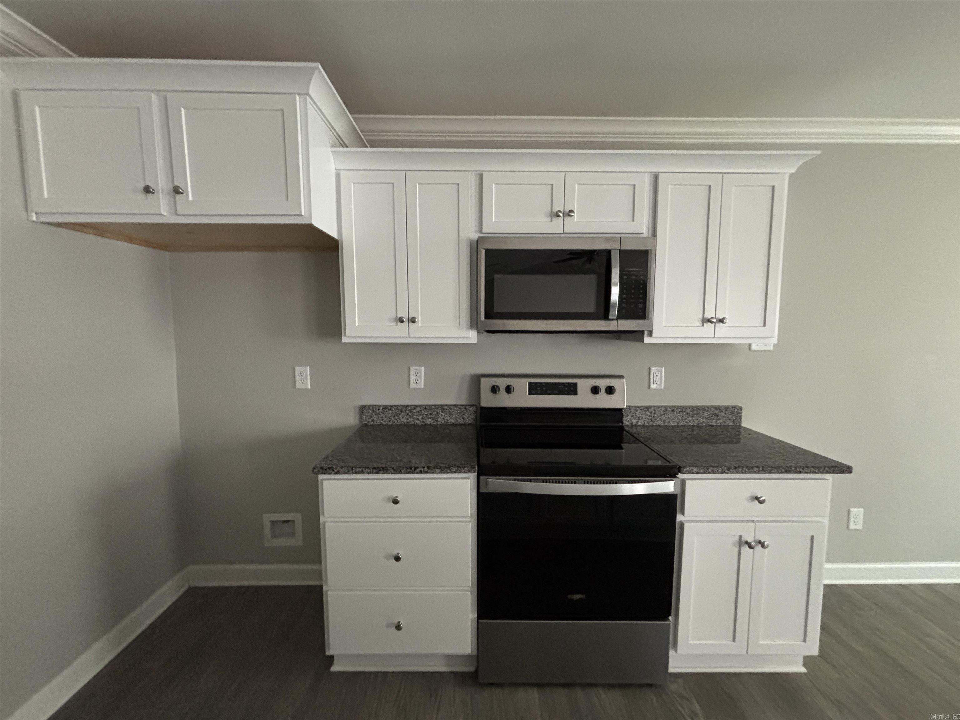 HUNTINGTON PLACE - Residential