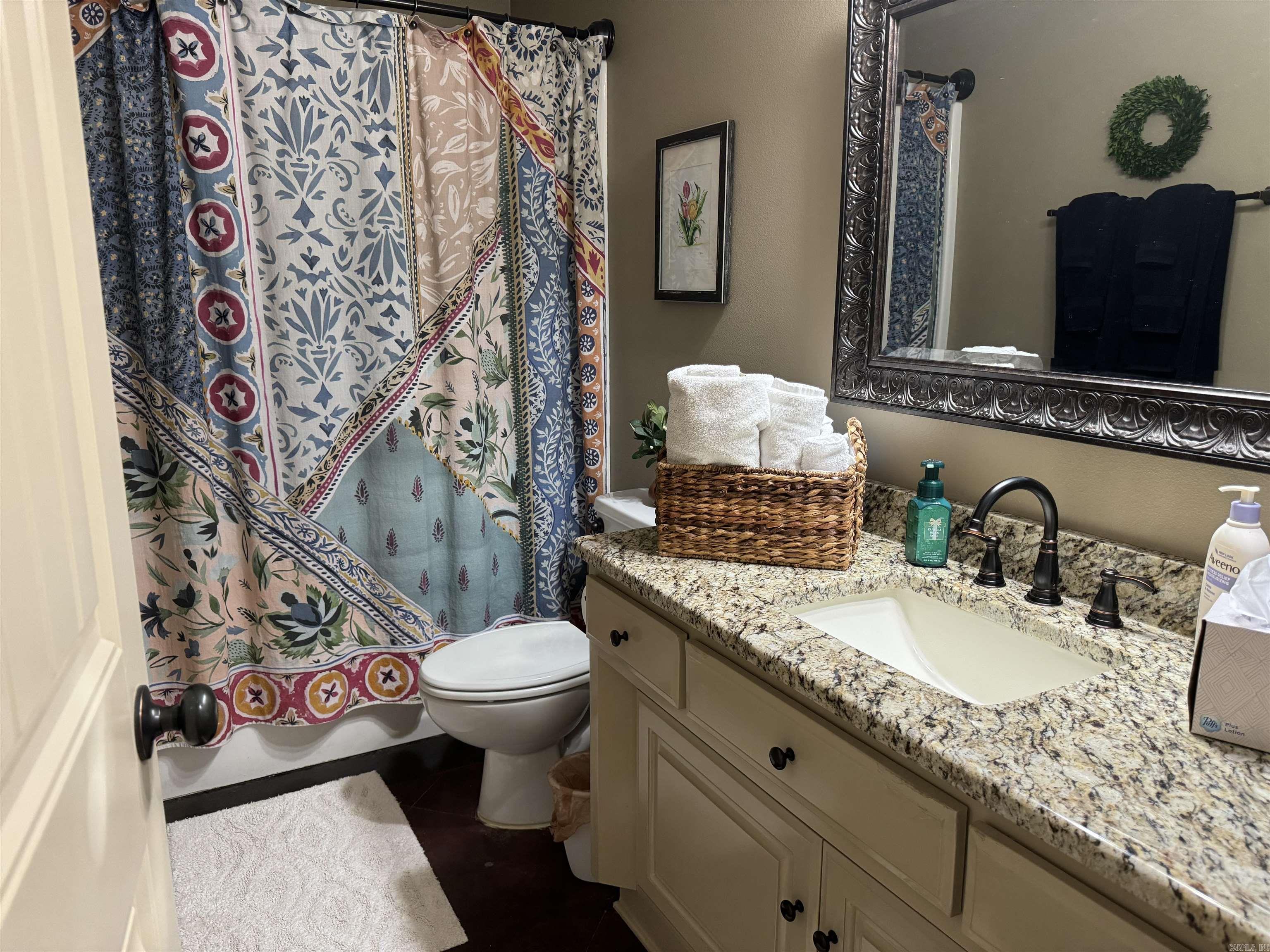 SKYLINE MEADOWS - Residential