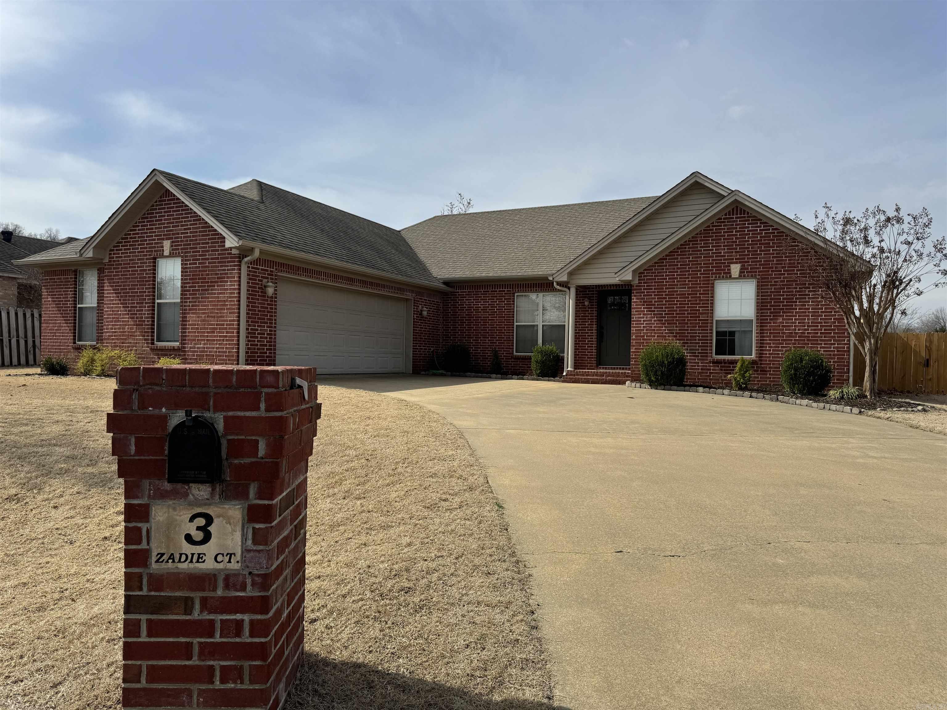 SKYLINE MEADOWS - Residential