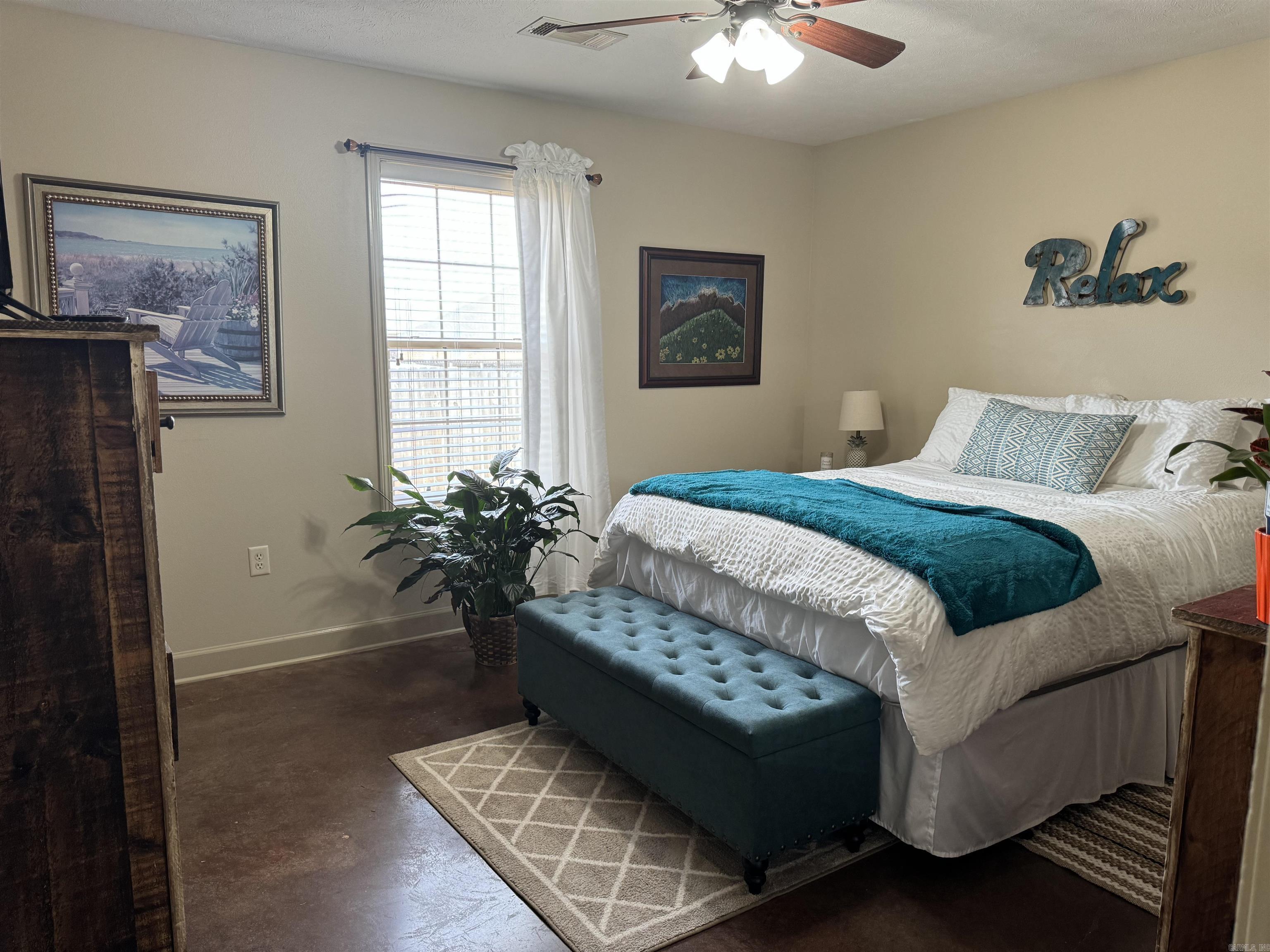 SKYLINE MEADOWS - Residential