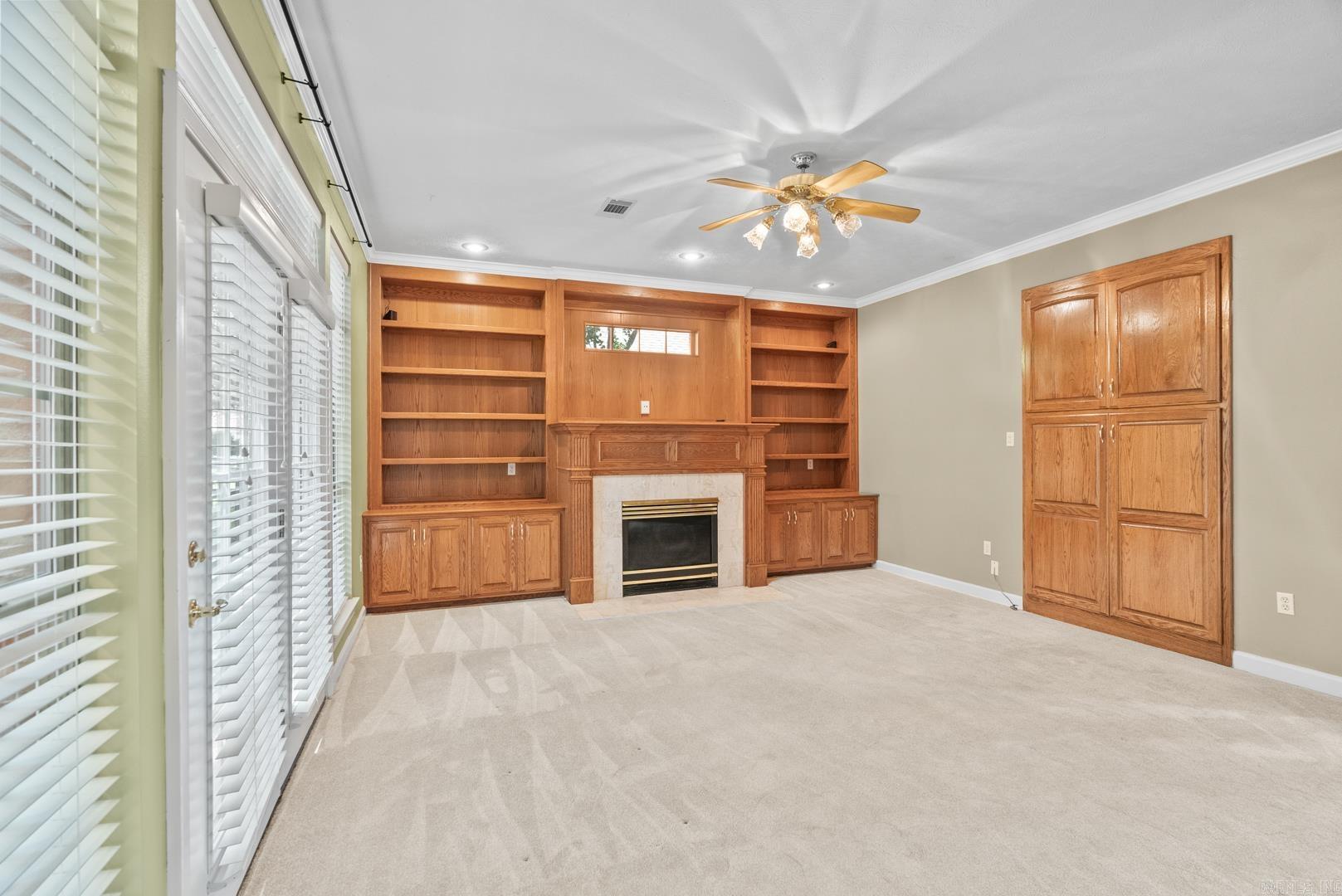 COUNTRY CLUB OF ARK THE - Residential