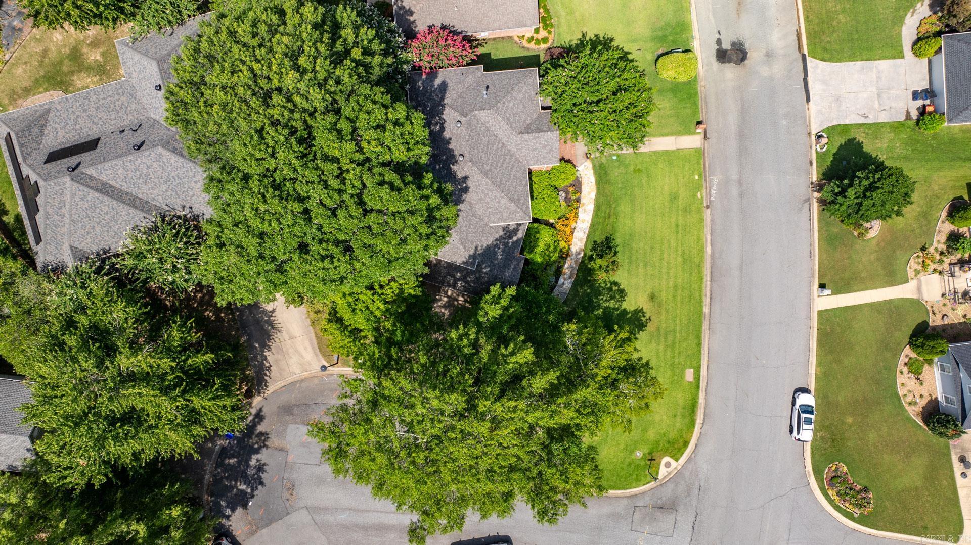 COUNTRY CLUB OF ARK THE - Residential