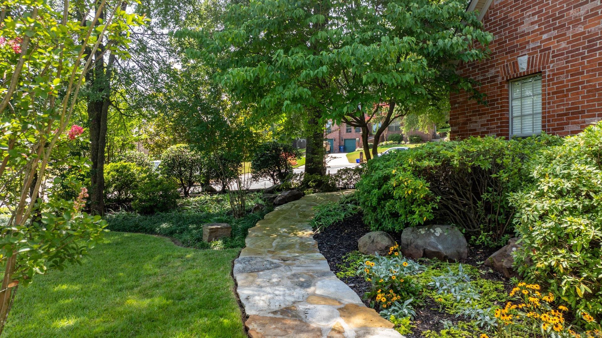 COUNTRY CLUB OF ARK THE - Residential