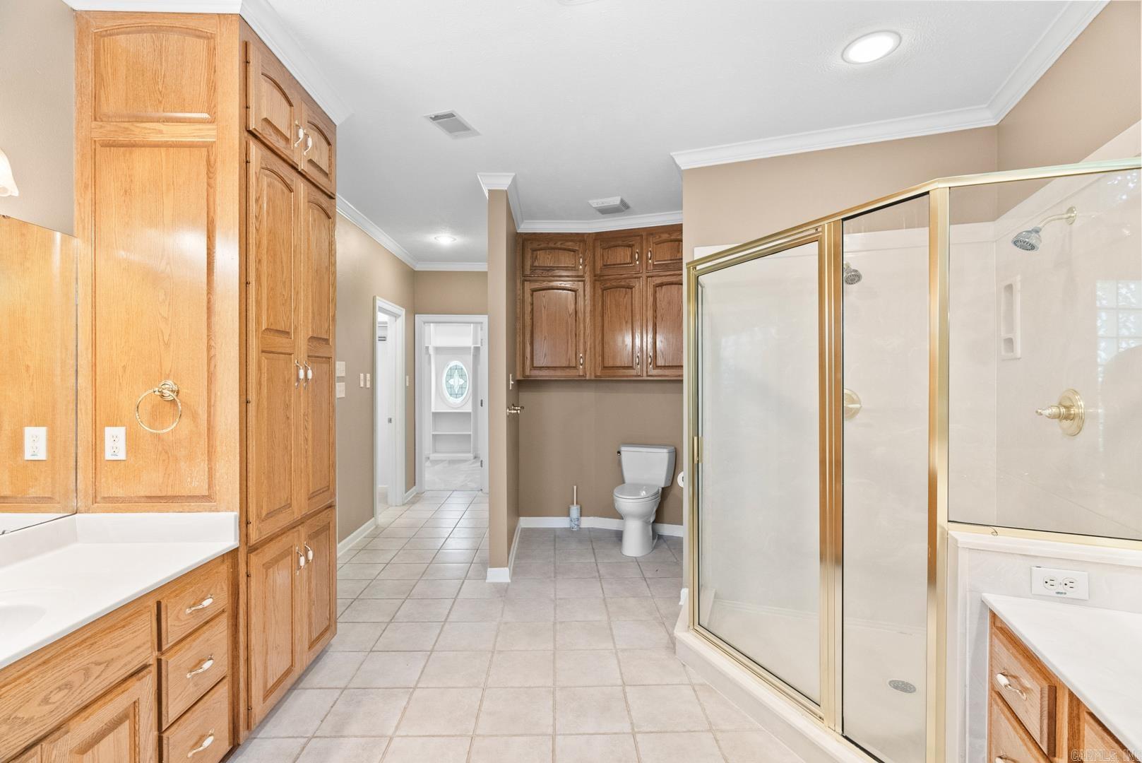 COUNTRY CLUB OF ARK THE - Residential