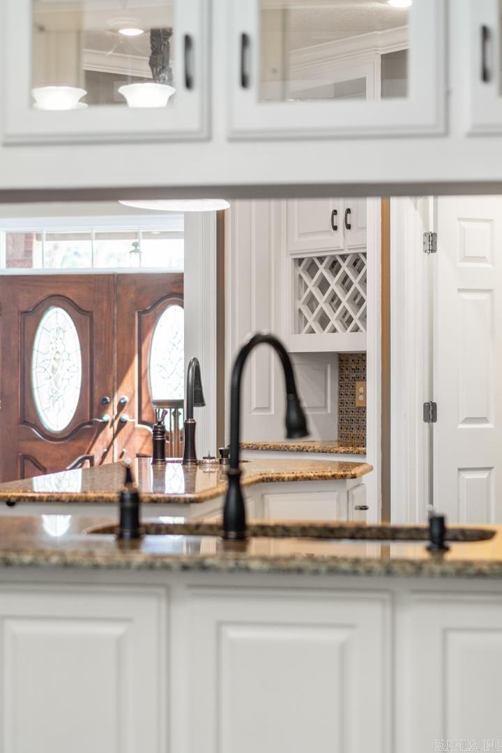 COUNTRY CLUB OF ARK THE - Residential